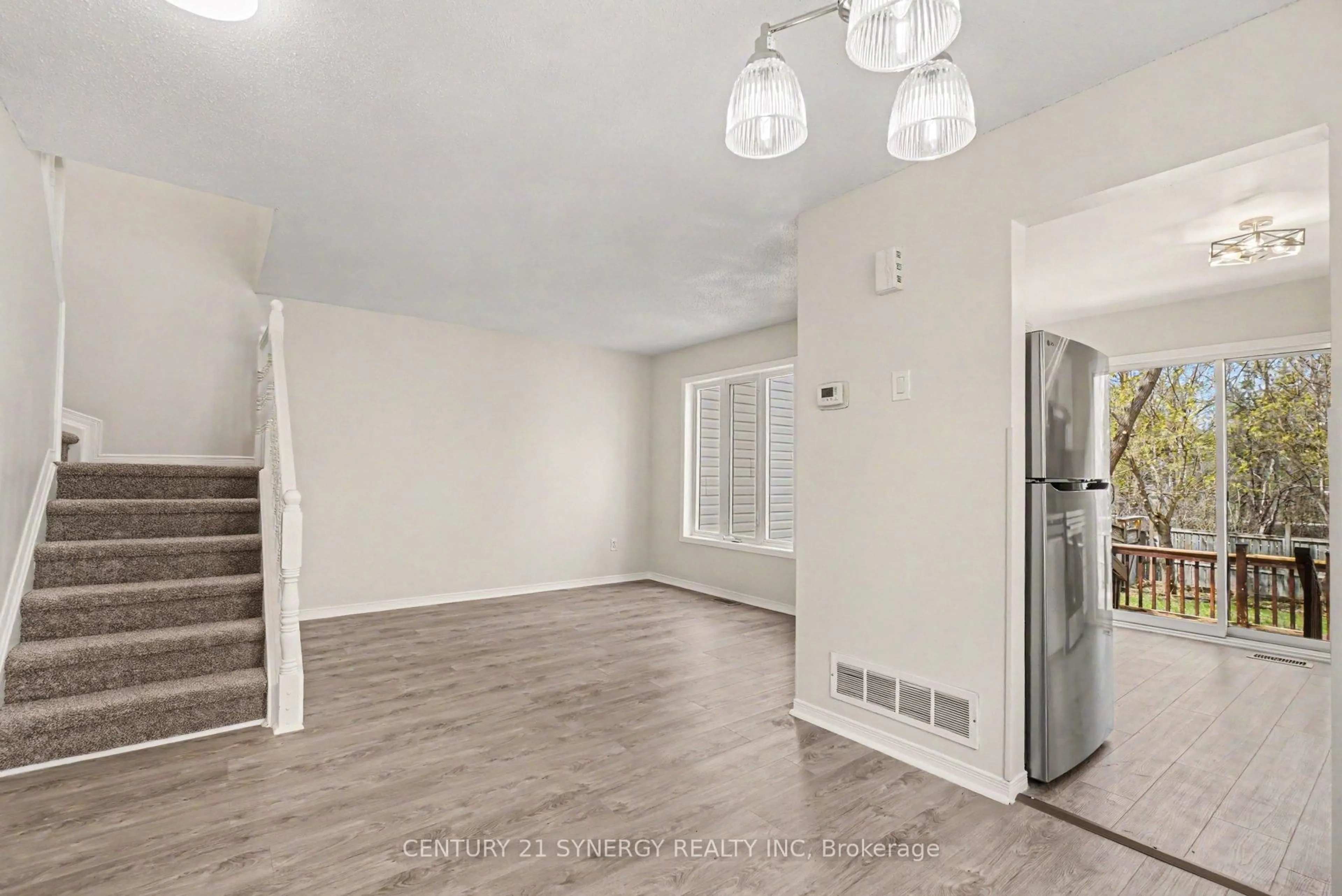 Unknown for 54 Meadowcroft Cres, Ottawa Ontario K1J 1H2