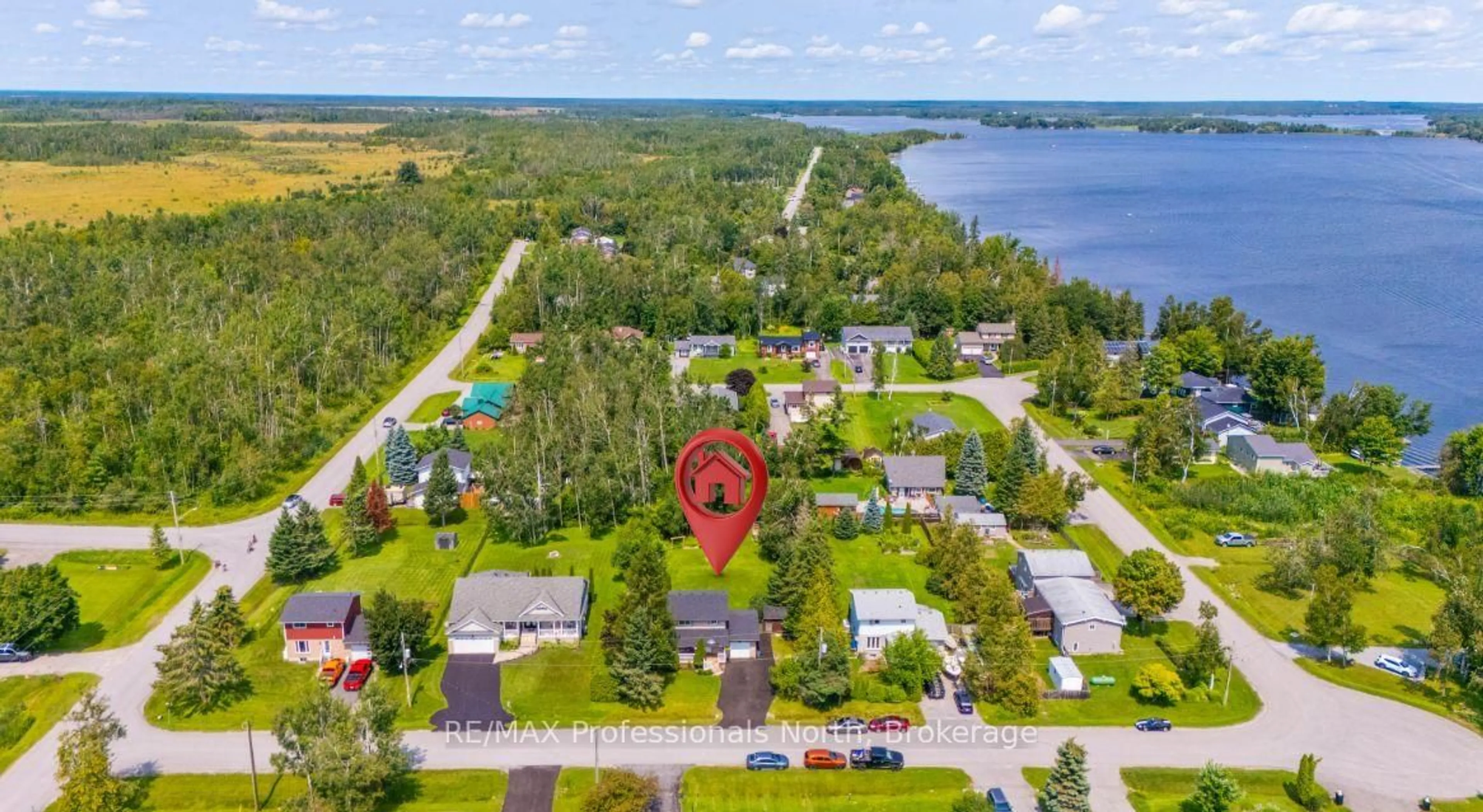 A pic from outside/outdoor area/front of a property/back of a property/a pic from drone, water/lake/river/ocean view for 7 Greenwood Cres, Kawartha Lakes Ontario K0M 1B0