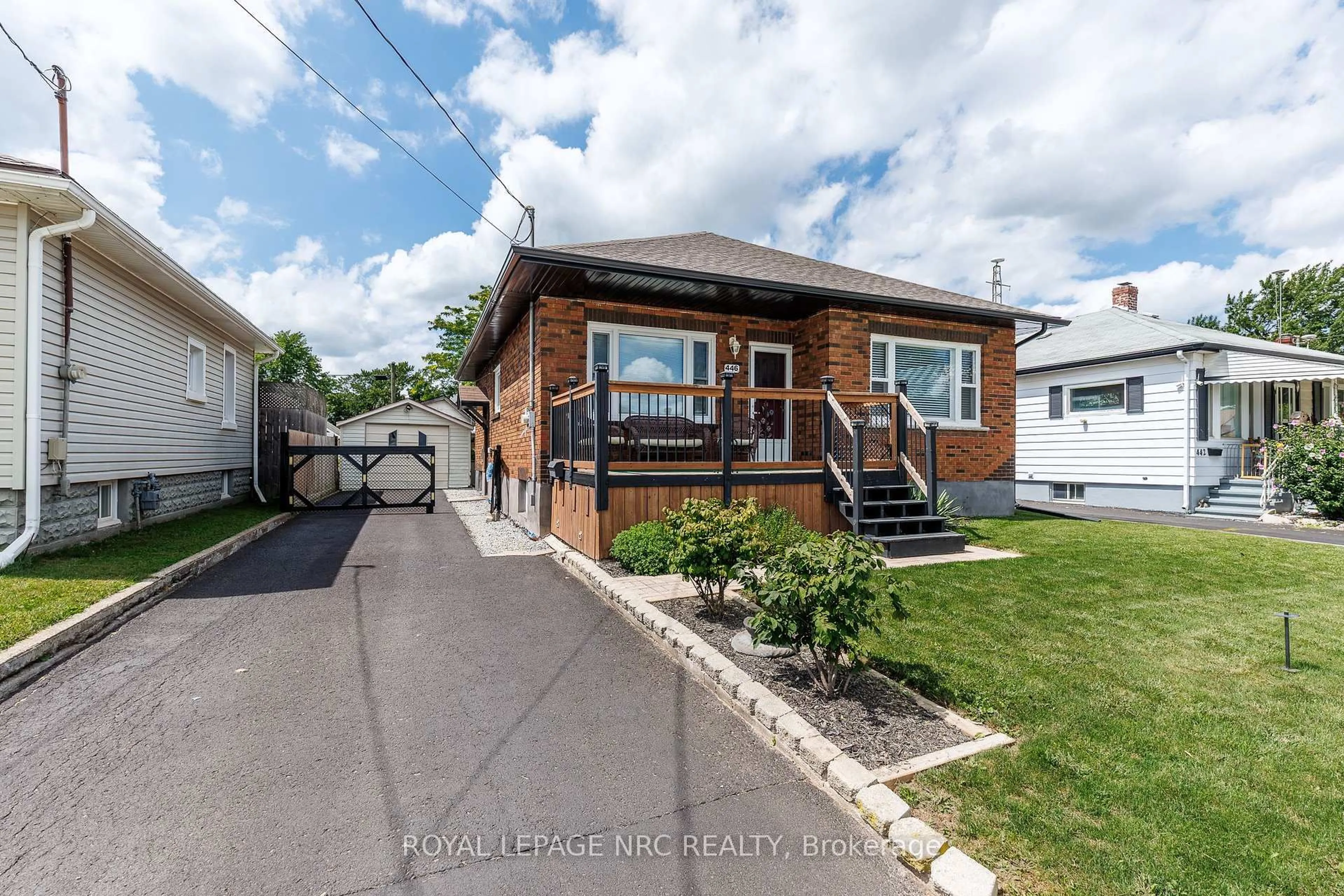 Unknown for 446 Wright St, Welland Ontario L3B 2K5