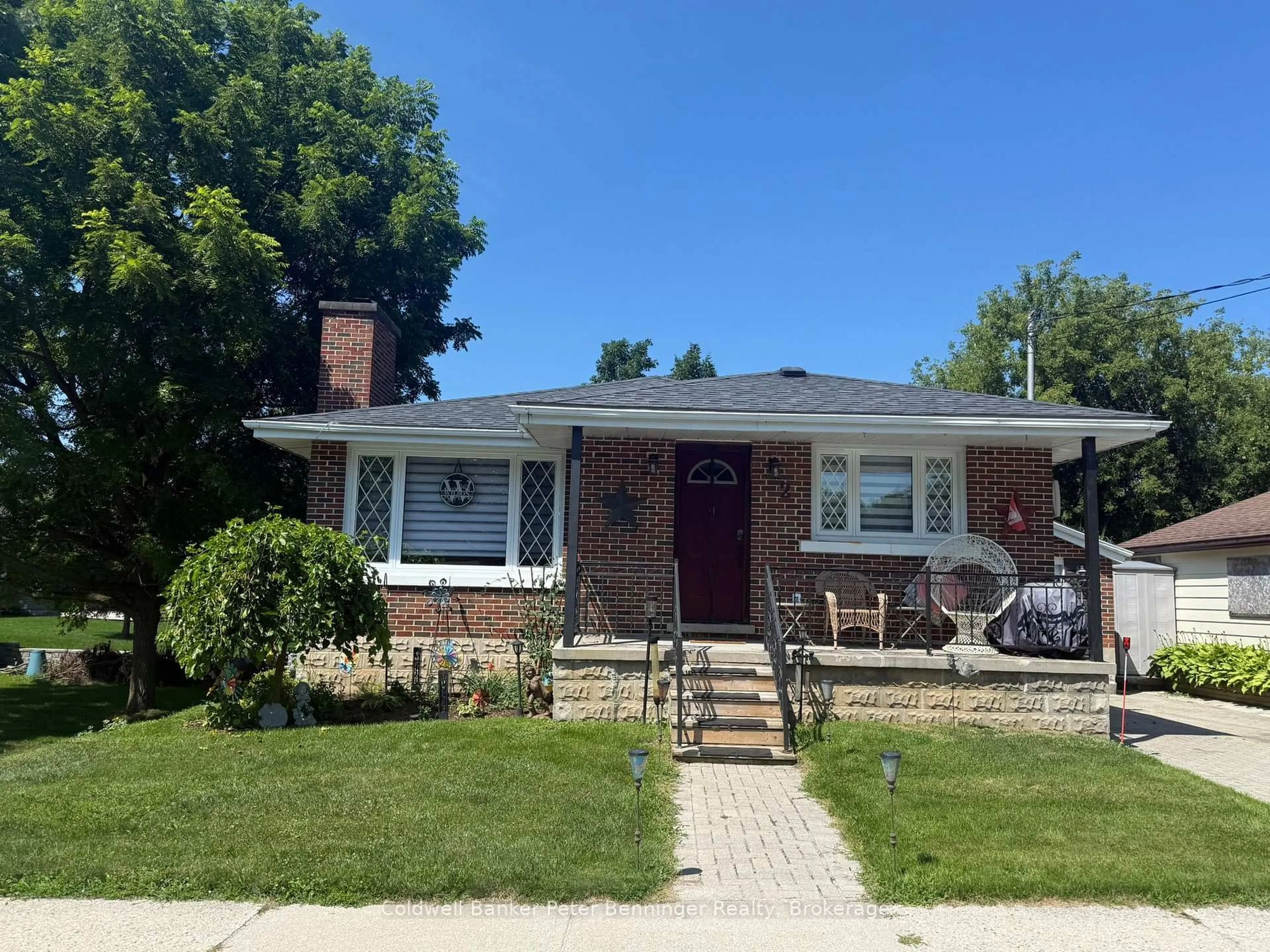 Home with brick exterior material, street for 2 Elgin St, Brockton Ontario N0G 2V0