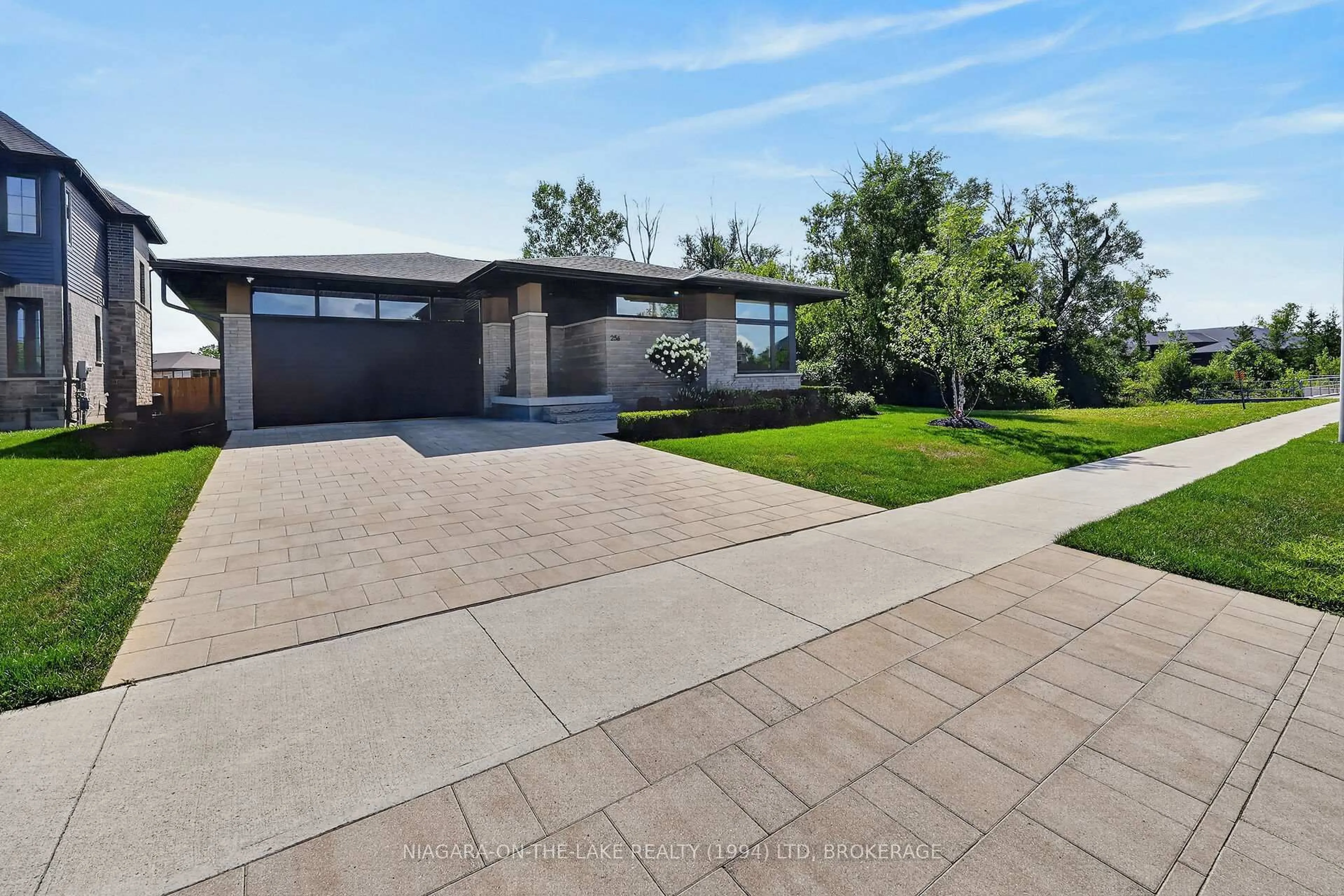 Unknown for 256 Clare Ave, Welland Ontario L3C 7M7