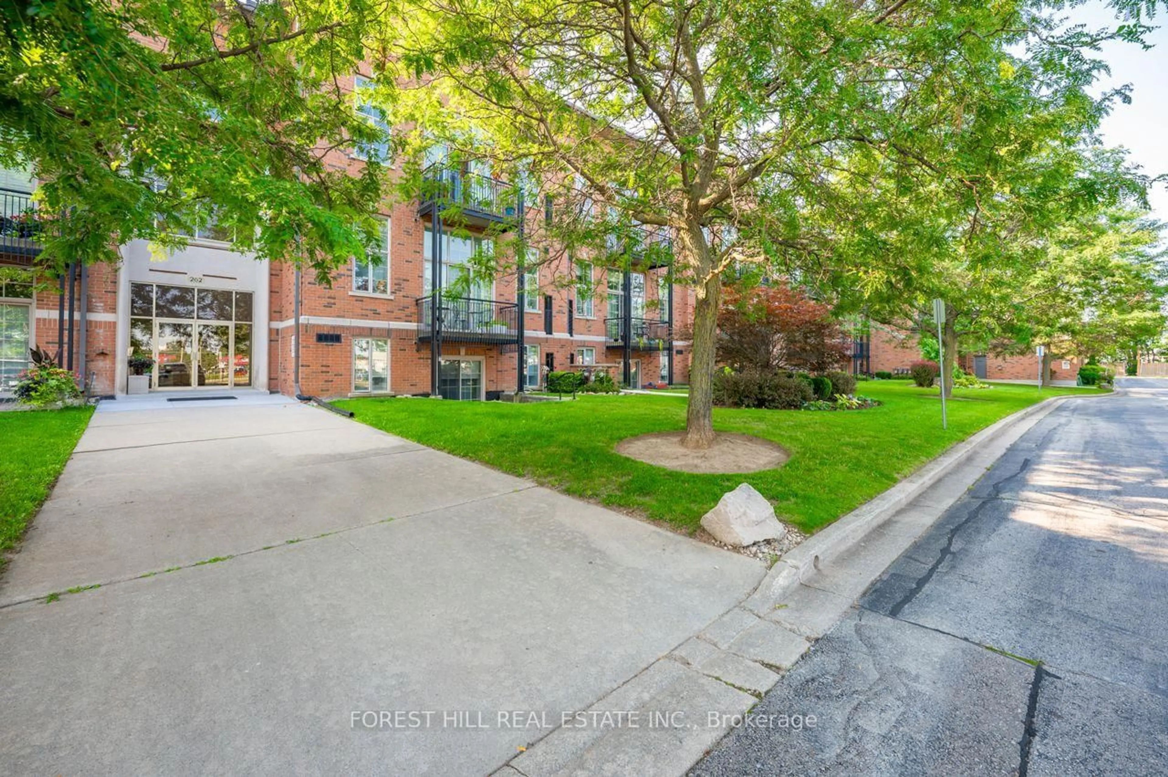 Unknown for 262 Dundas St #102, Hamilton Ontario L9B 1A9