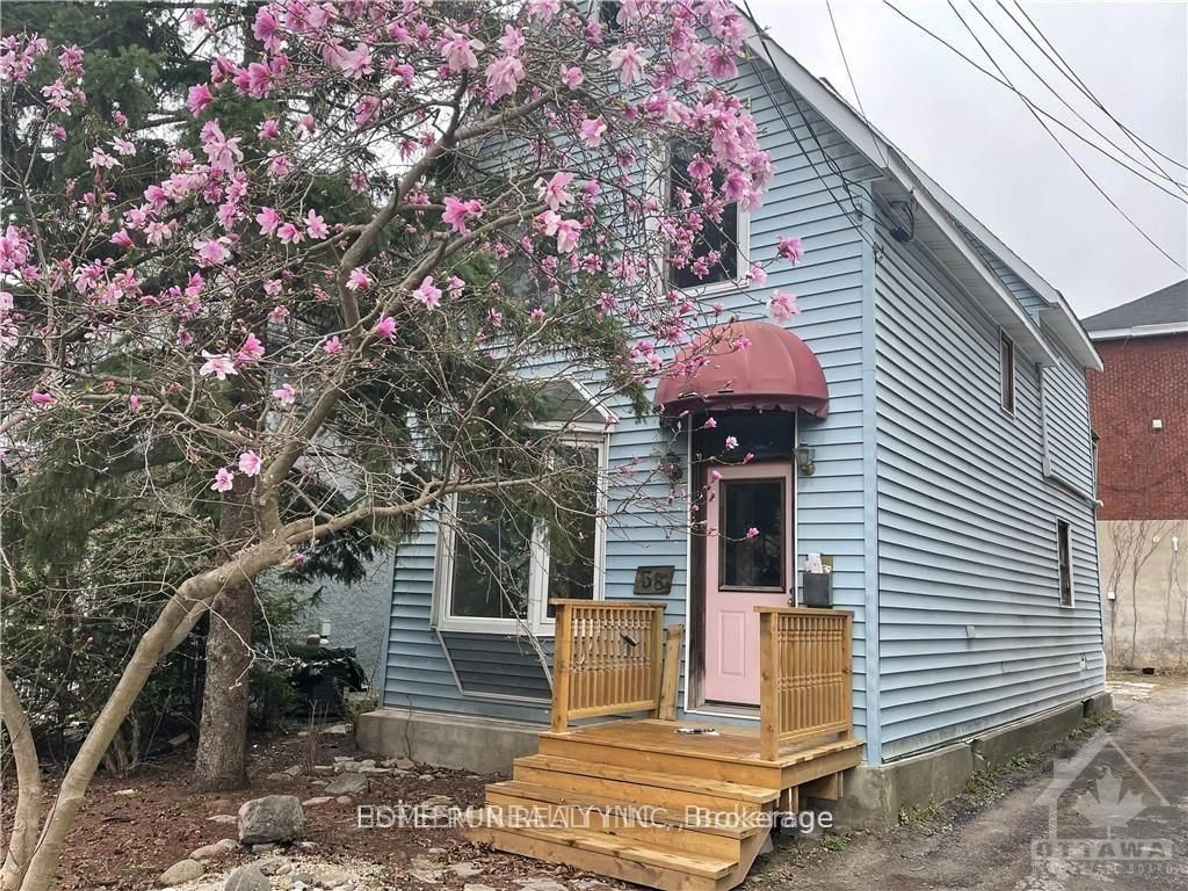 Unknown for 38 ADELAIDE St, Ottawa Ontario K1S 3S1
