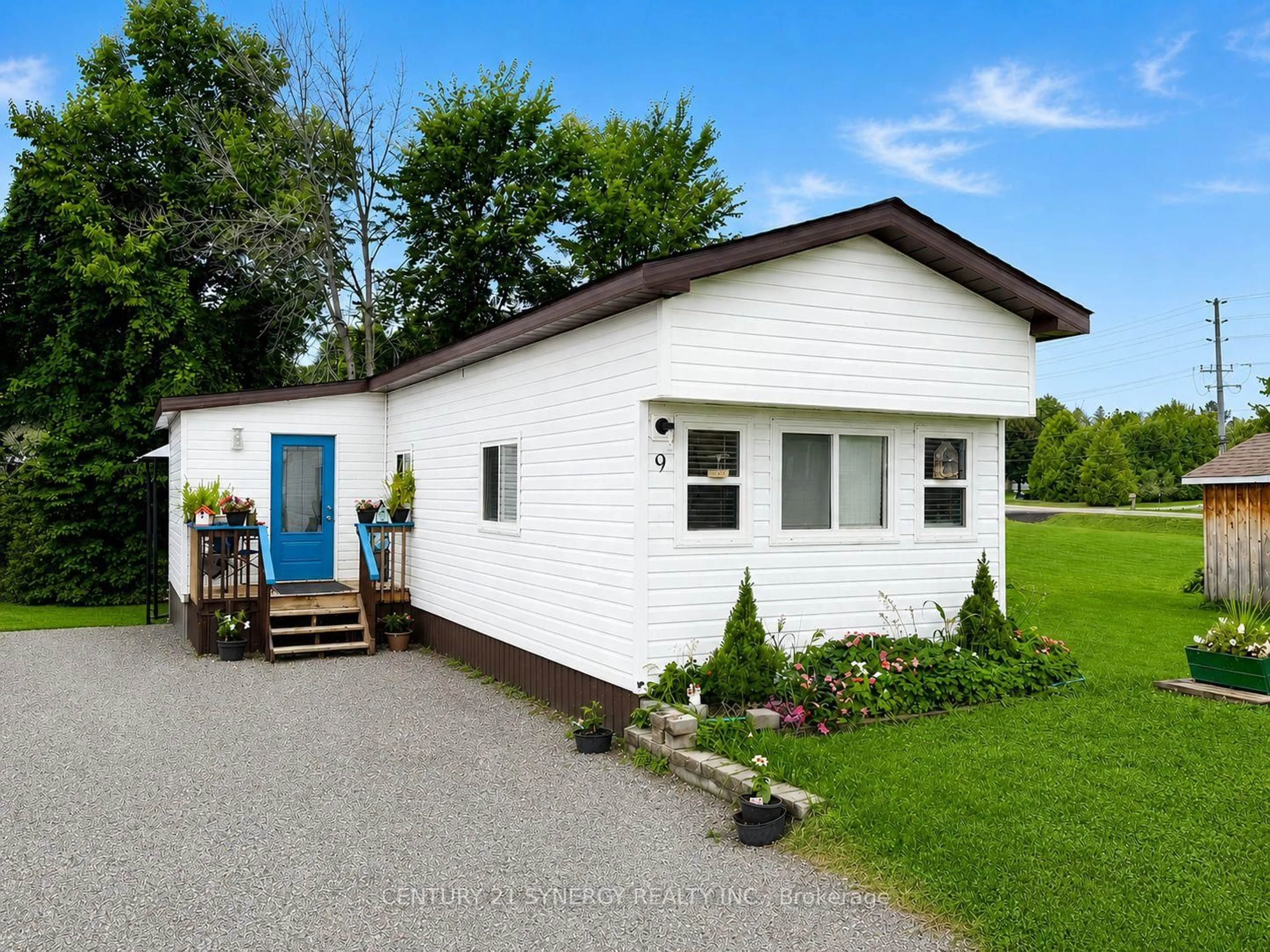 Home with vinyl exterior material, building for 9 Echo Dr, Rideau Lakes Ontario K7A 0J5