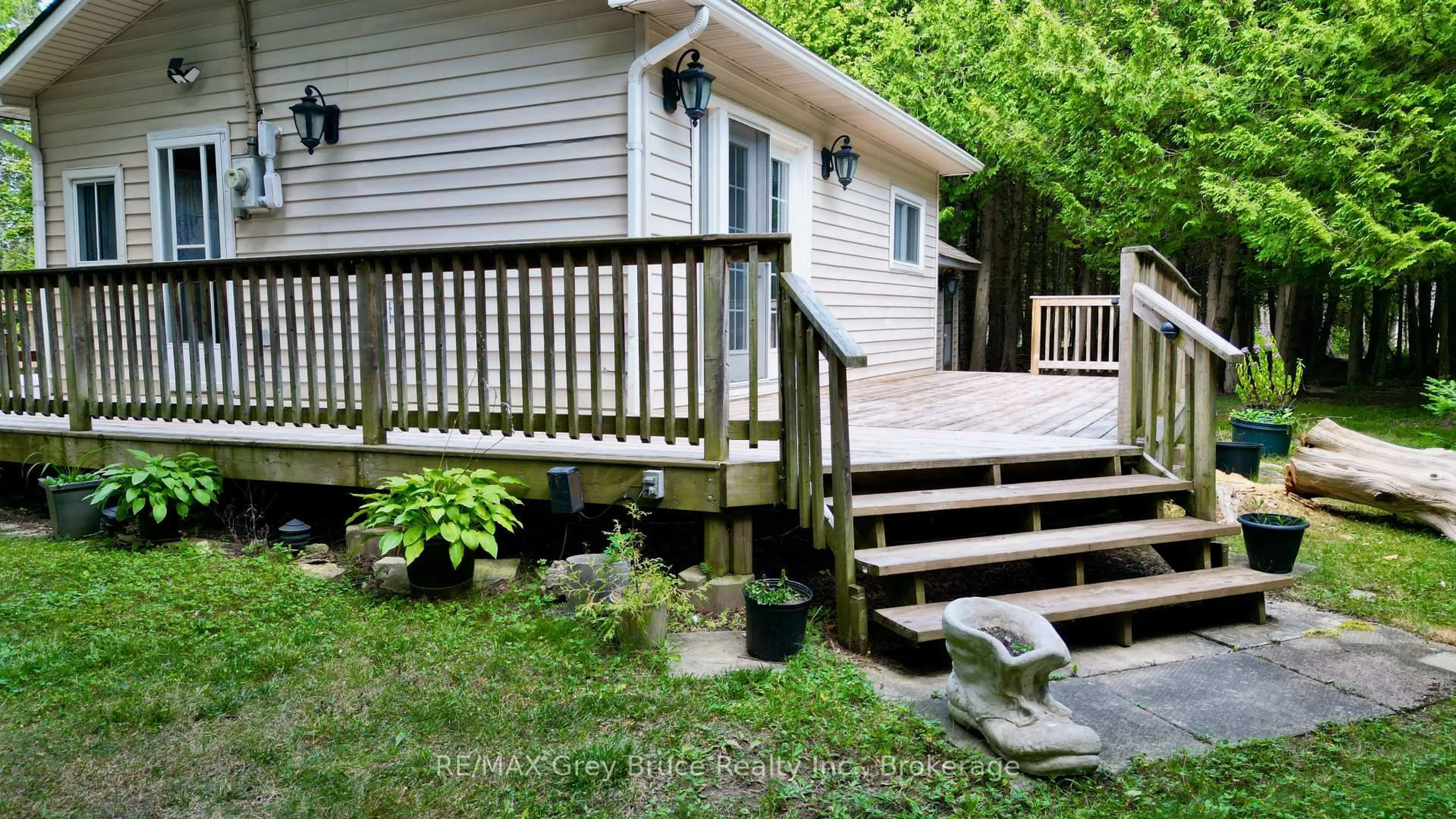 Patio, unknown for 202 Whiskey Harbour Rd, Northern Bruce Peninsula Ontario N0H 1W0