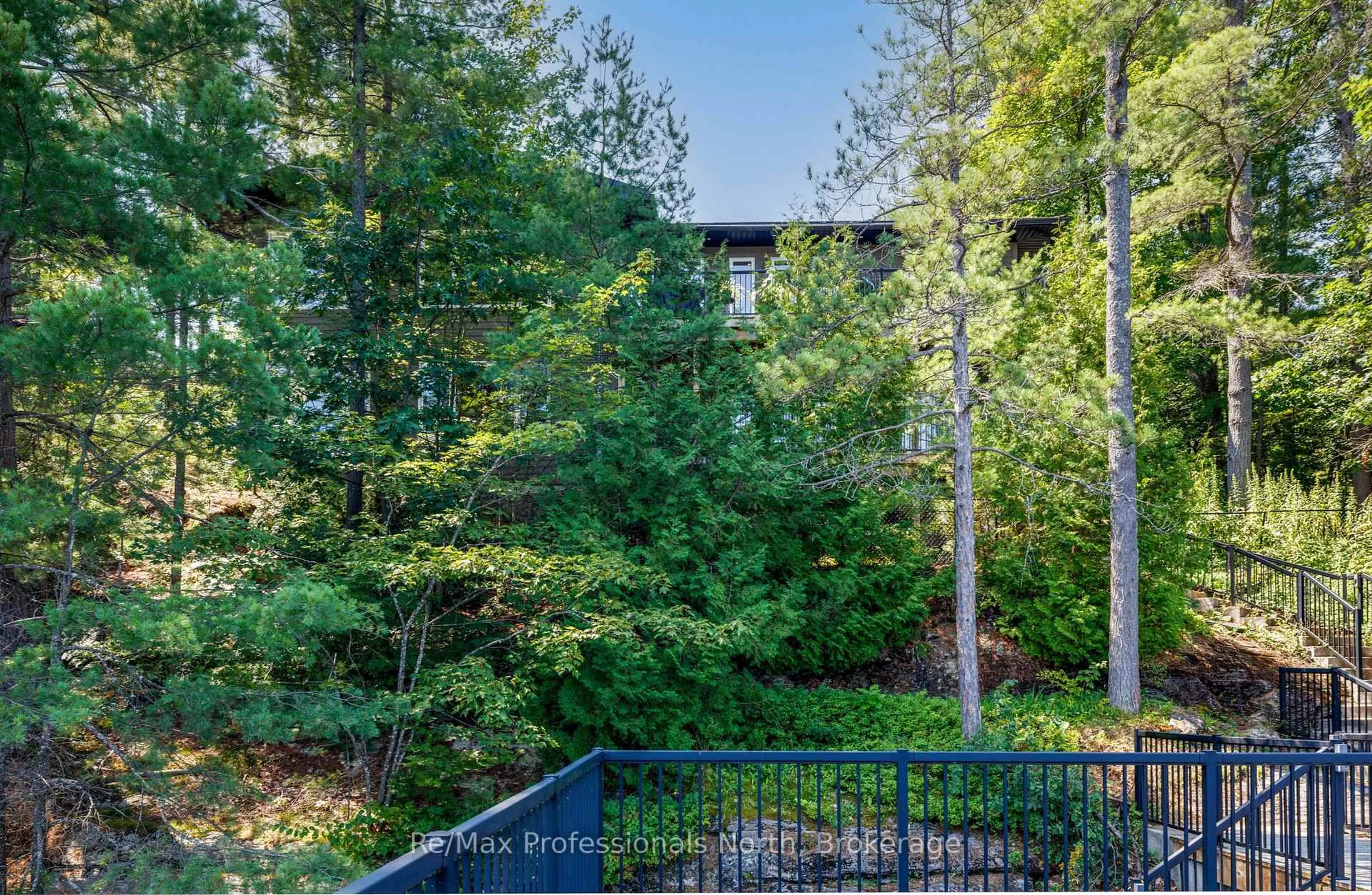 Unknown for 2164 169 Muskoka Rd, Gravenhurst Ontario P1P 1R2