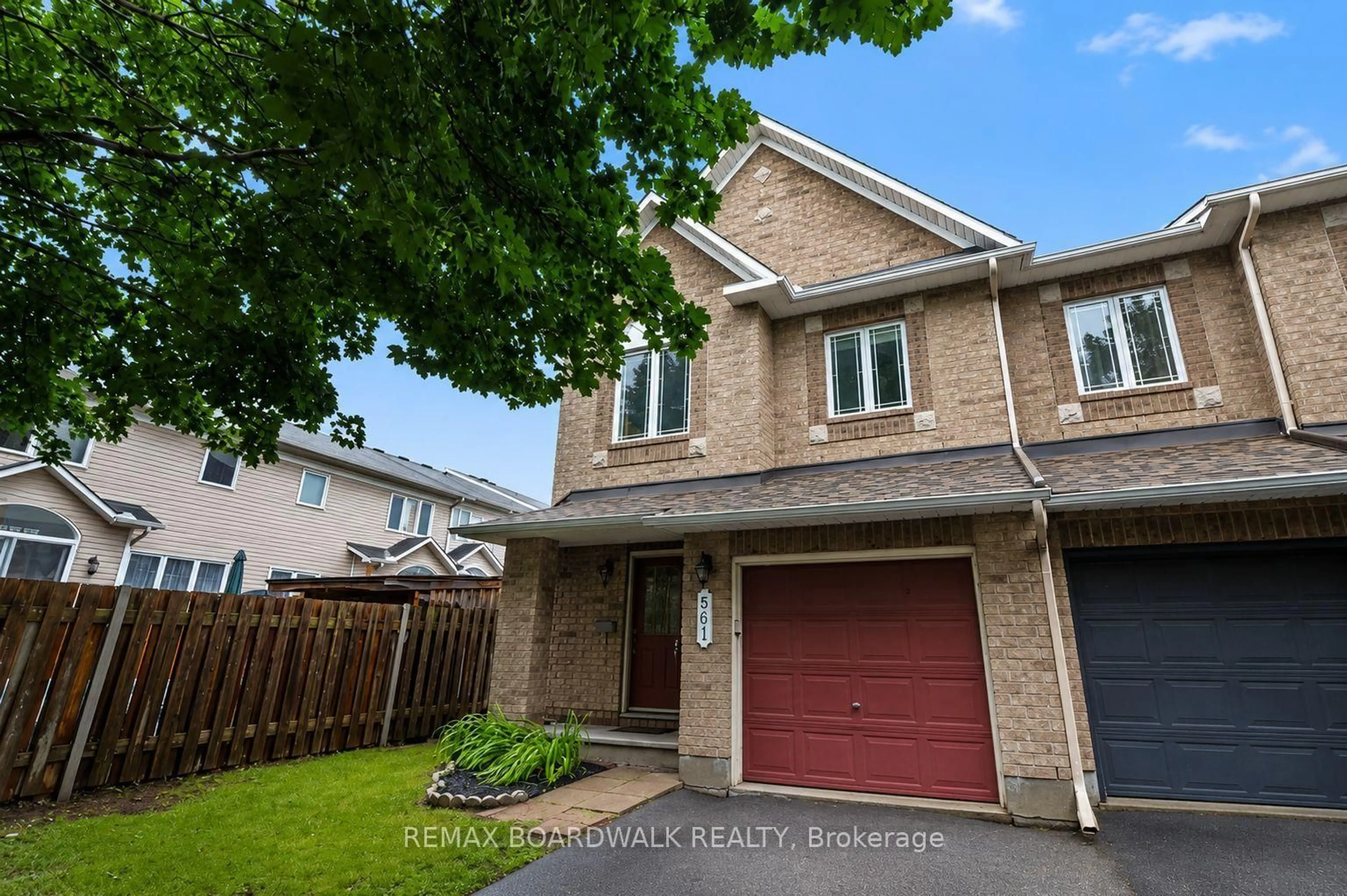 Unknown for 561 AQUAVIEW Dr, Ottawa Ontario K4A 4V4
