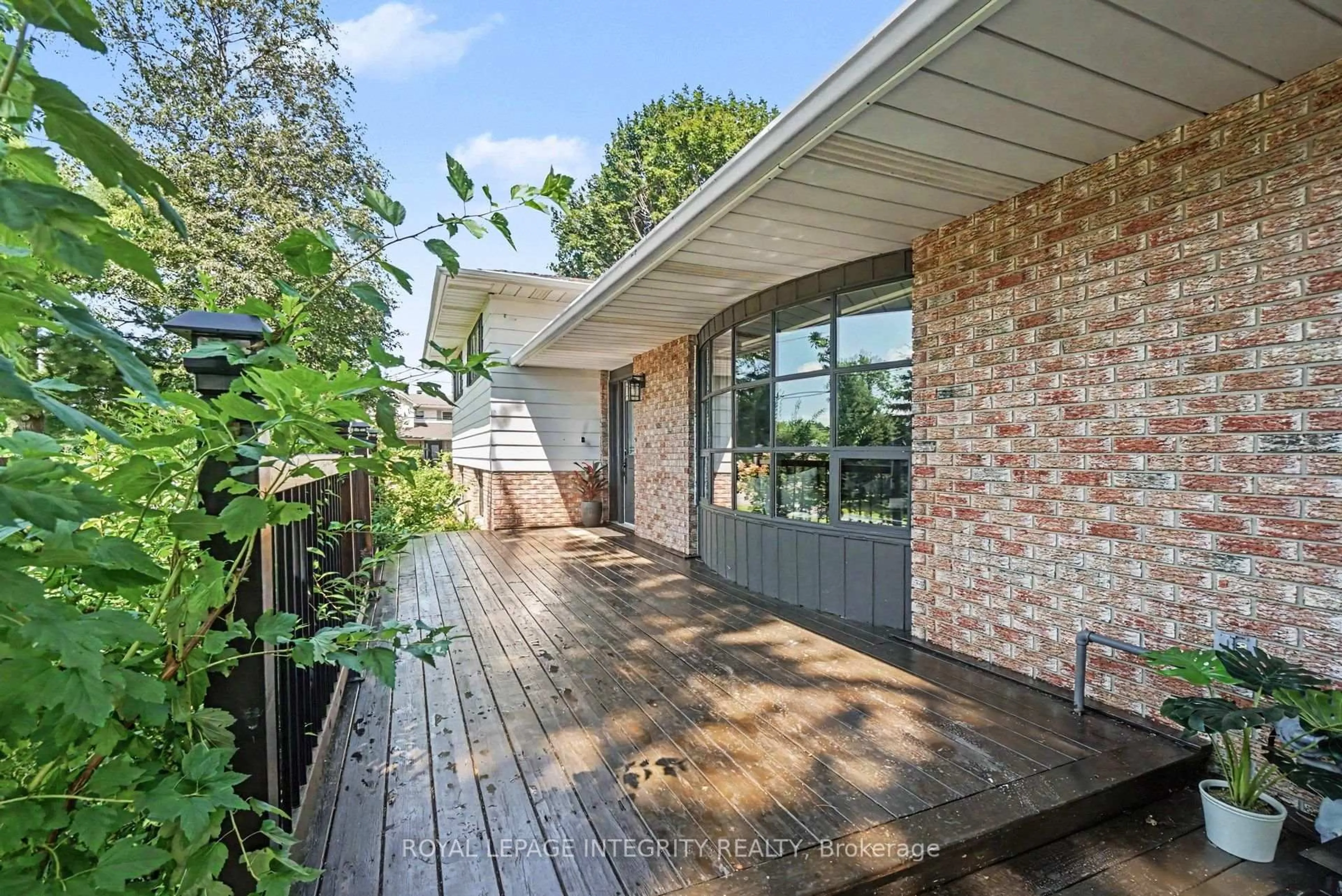 Unknown for 92 Lennox St, Richmond Ontario K0A 2Z0
