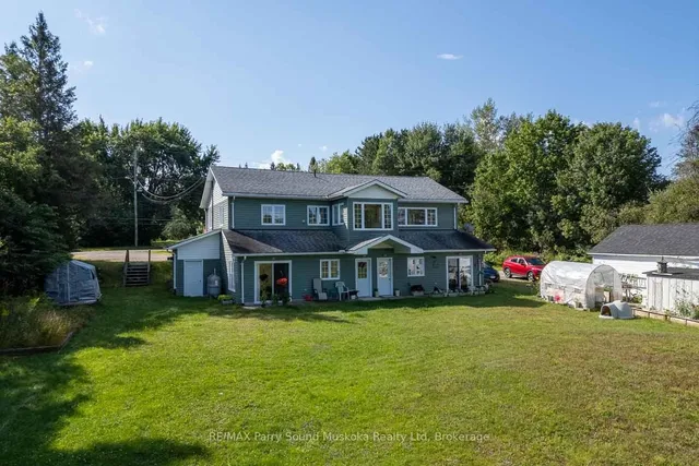 187 Victoria St, Magnetawan 2