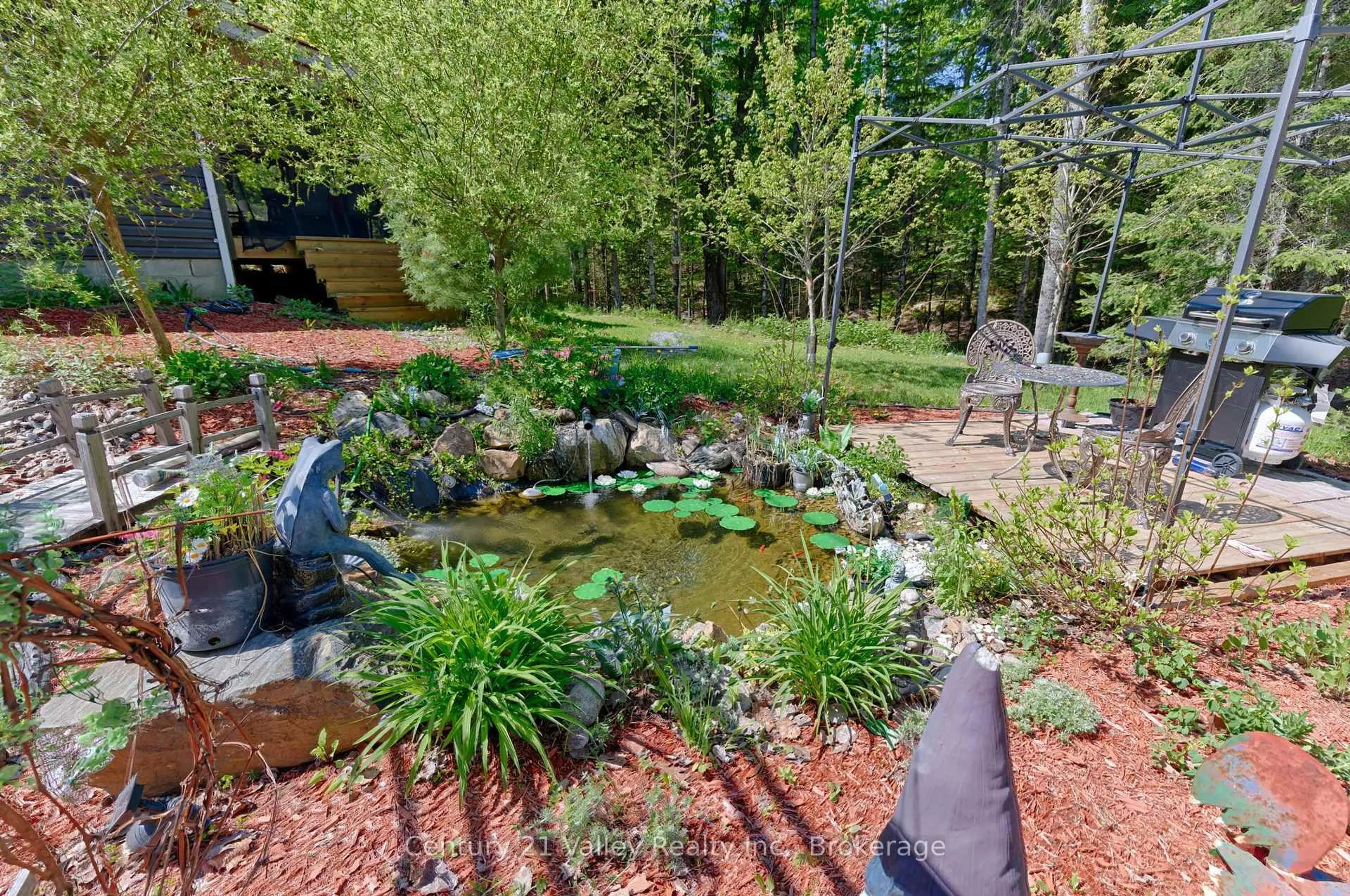 Patio, water/lake/river/ocean view for 593 Inglis Rd, Renfrew Ontario K7V 3Z9