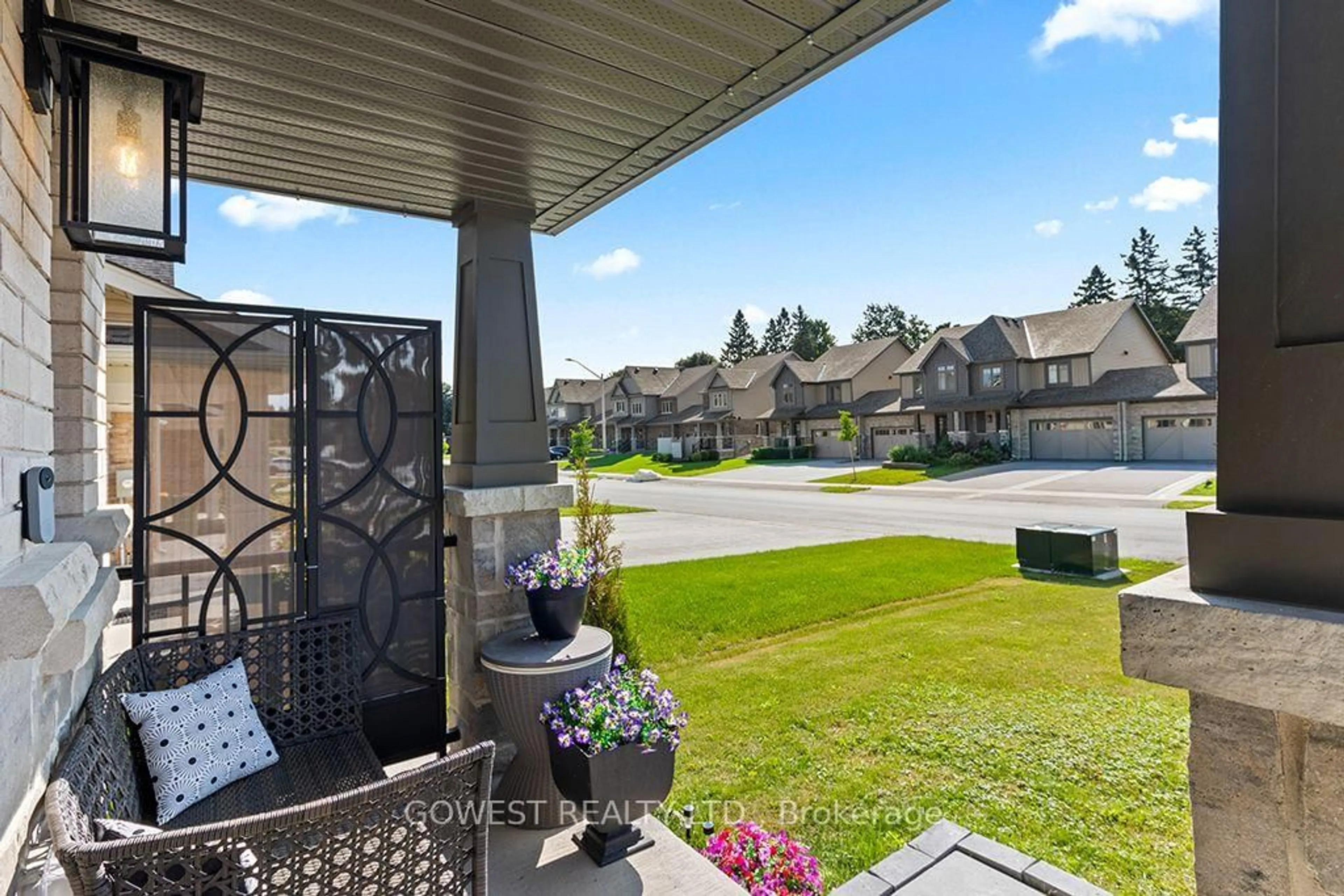Patio, mountain view for 128 Mullin St, Grey Highlands Ontario N0C 1H0