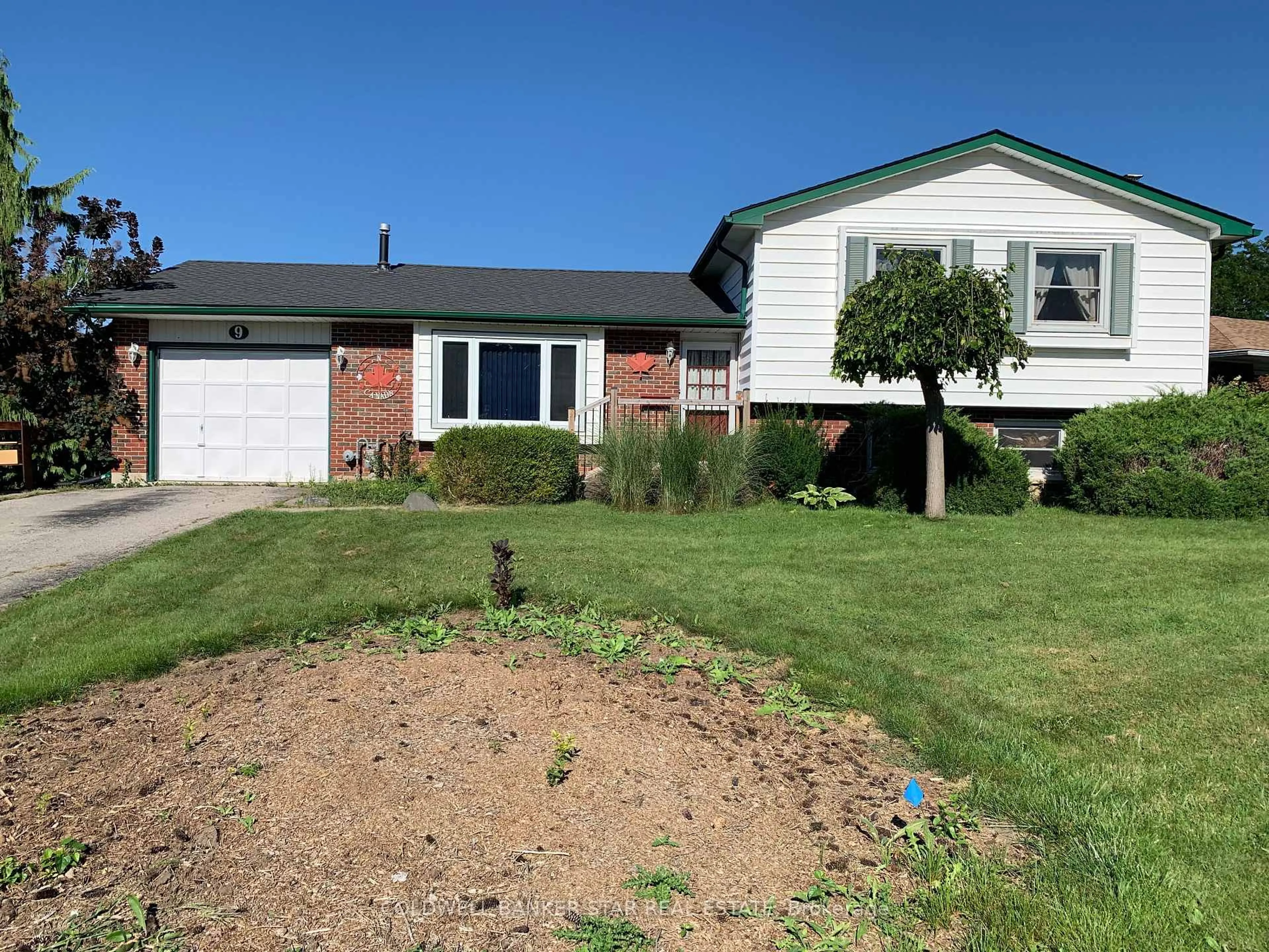 Unknown for 9 Lakeview Circ, St. Thomas Ontario N5P 4B3