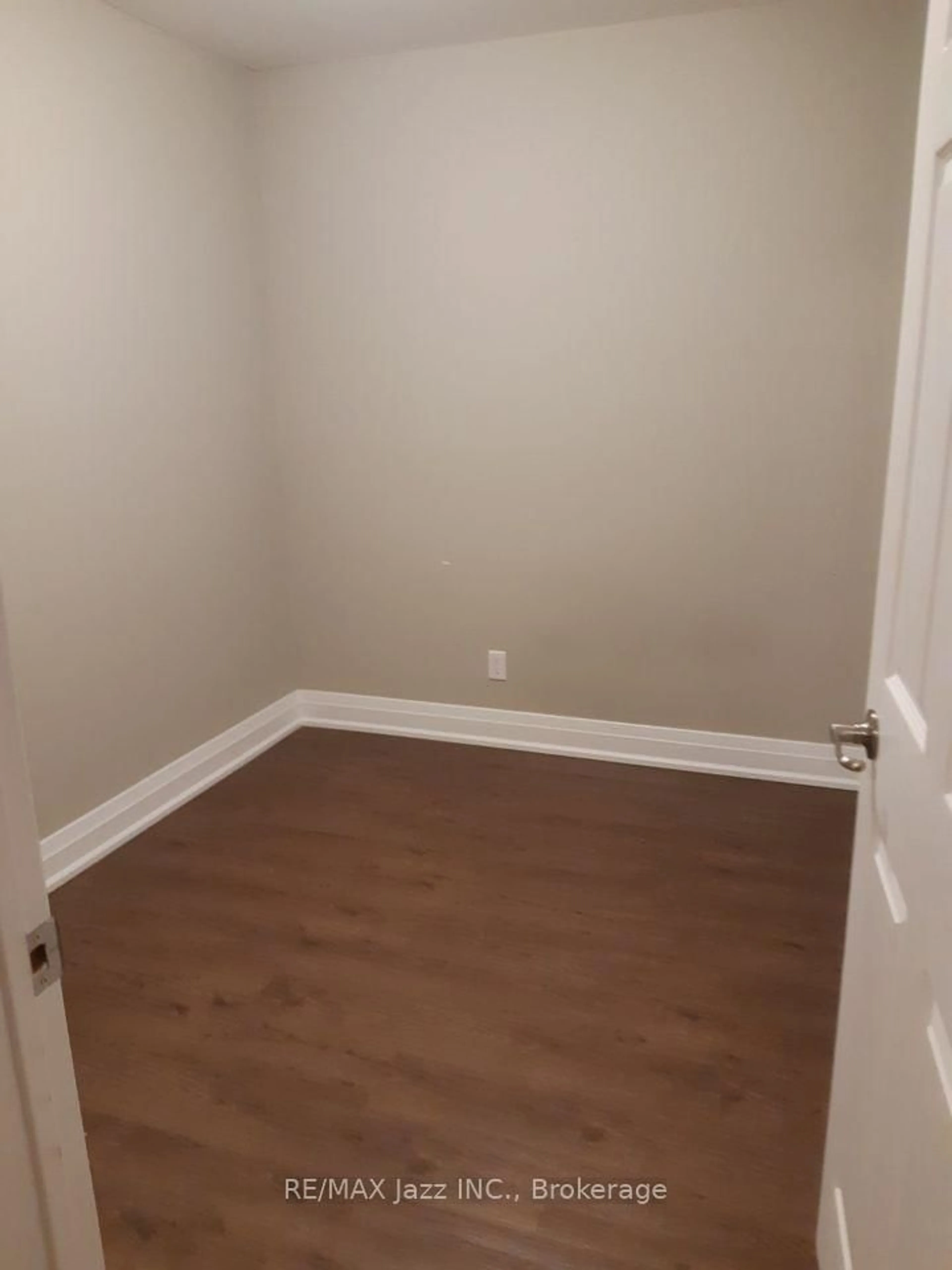 A pic of a room for 26 Spencer St #106, Cobourg Ontario K9A 1C2