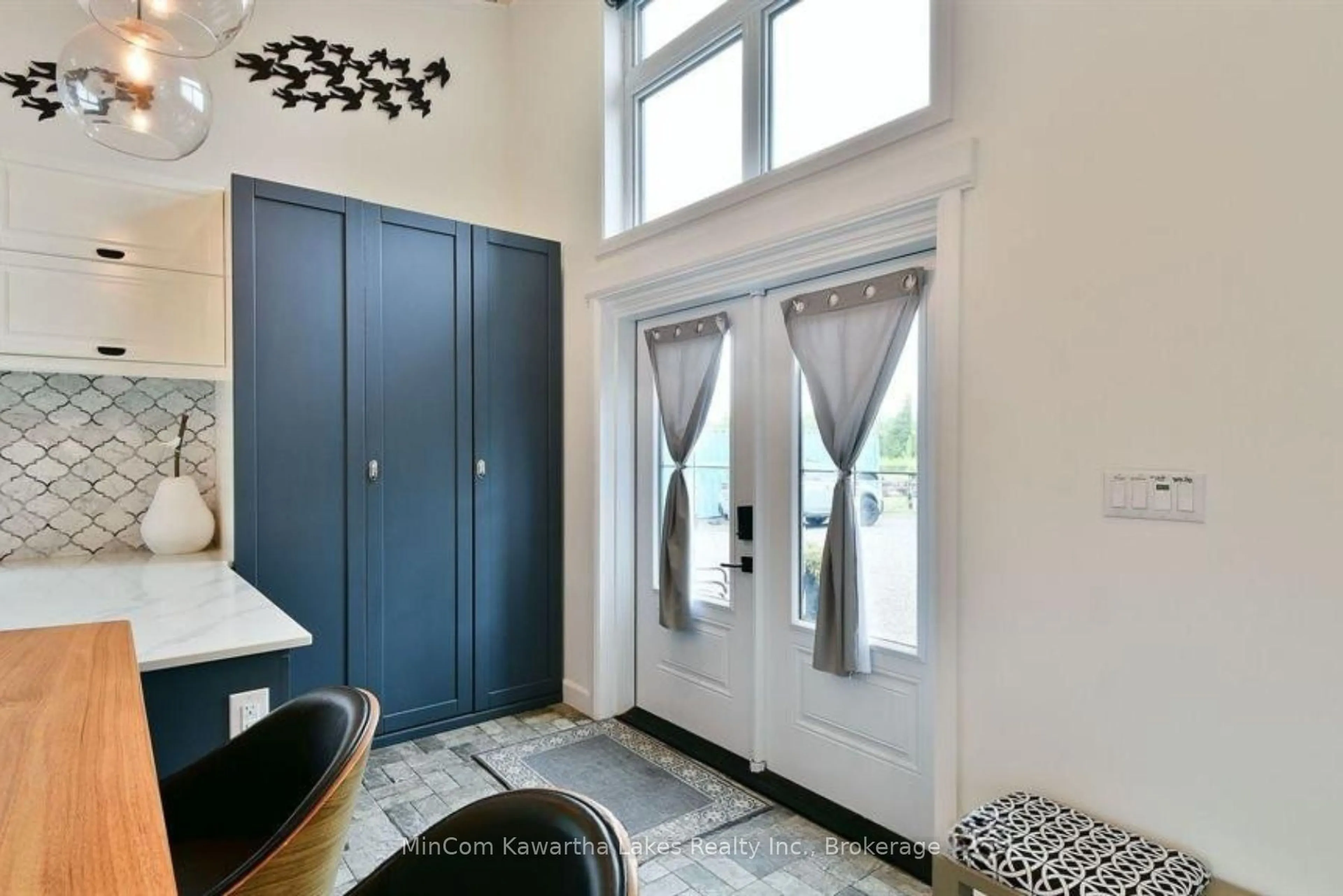 Indoor entryway for 9 Hunts Line Rd, Trent Lakes Ontario K0L 1J0