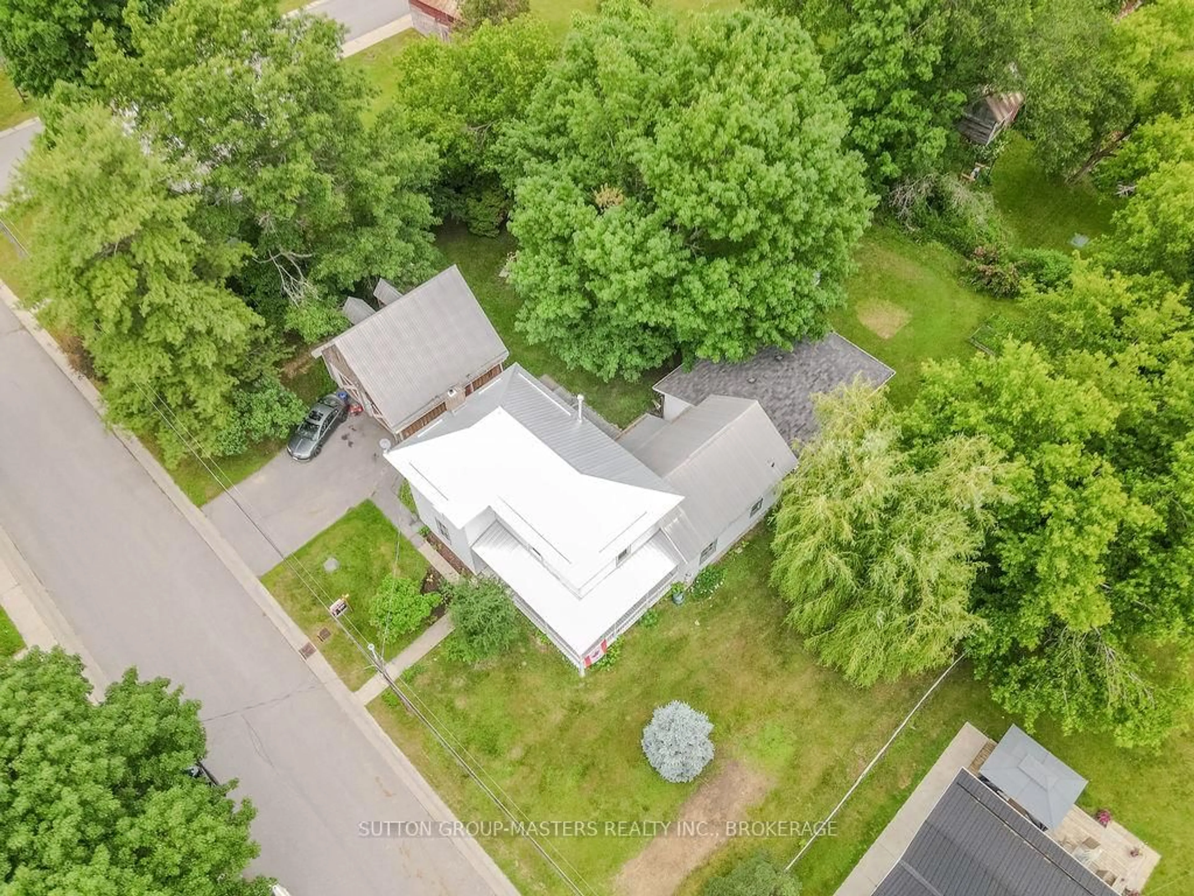 A pic from outside/outdoor area/front of a property/back of a property/a pic from drone, street for 27 West St, Kaladar Ontario K0K 1Z0