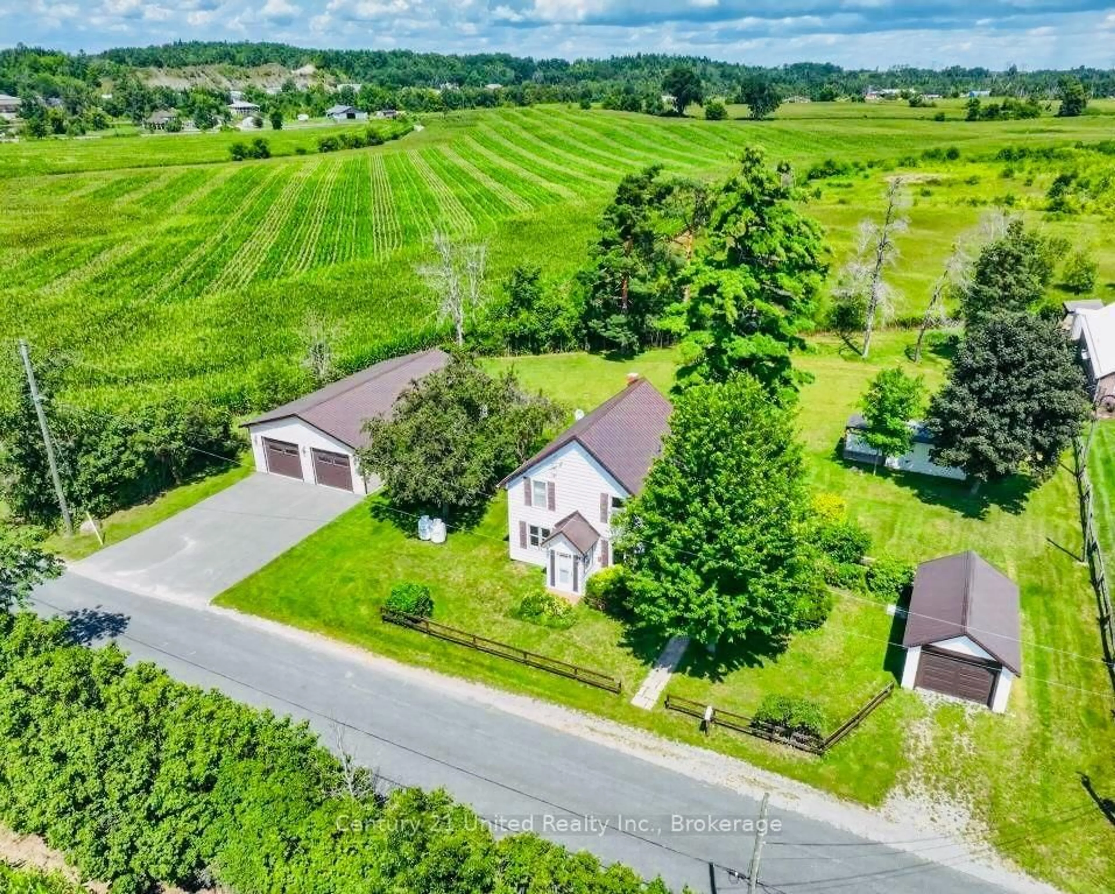 A pic from outside/outdoor area/front of a property/back of a property/a pic from drone, unknown for 76 Mill St, Asphodel-Norwood Ontario K0L 2V0