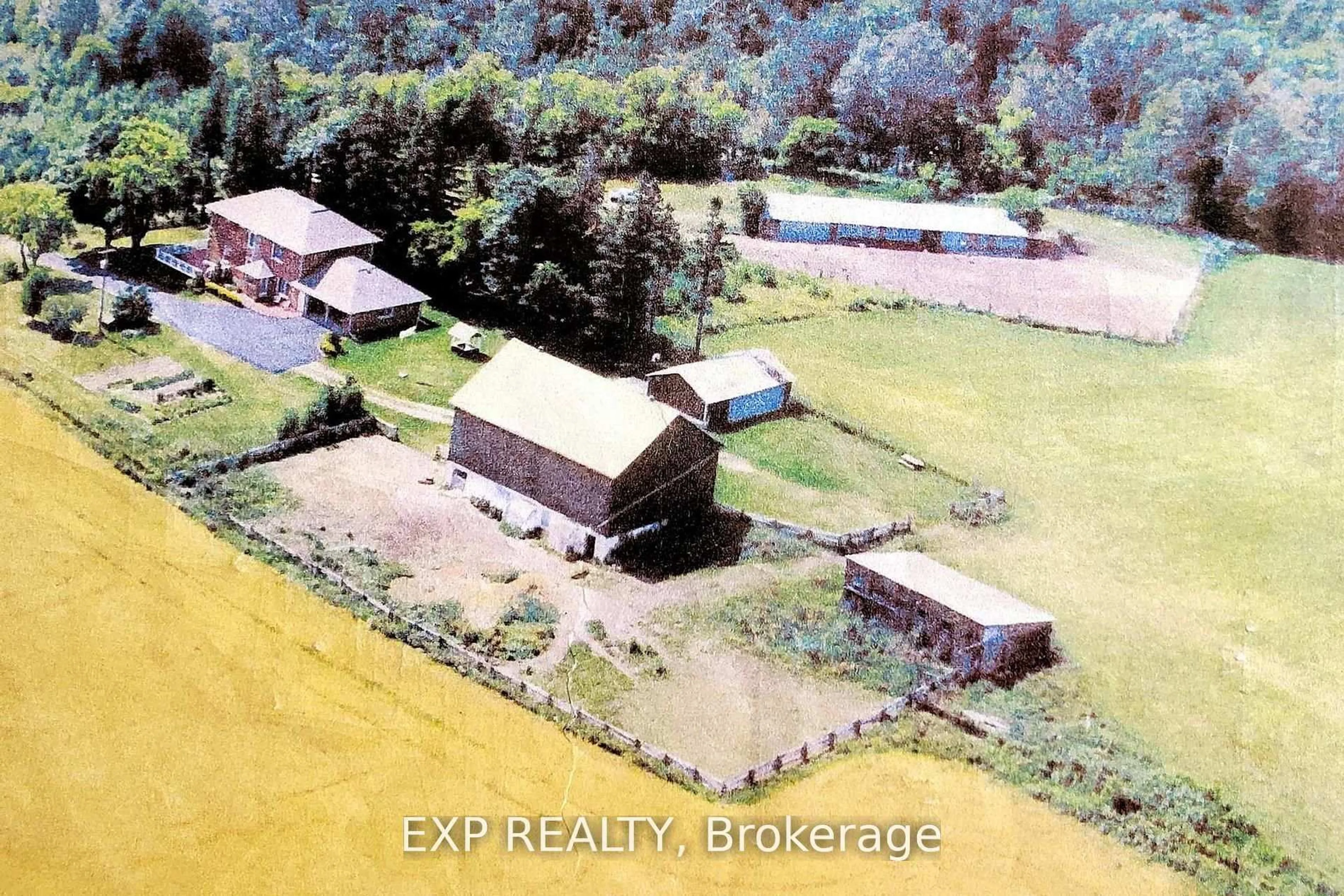 A pic from outside/outdoor area/front of a property/back of a property/a pic from drone, building for 351219 SEVENTEENTH Line, East Garafraxa Ontario L9W 2Y9