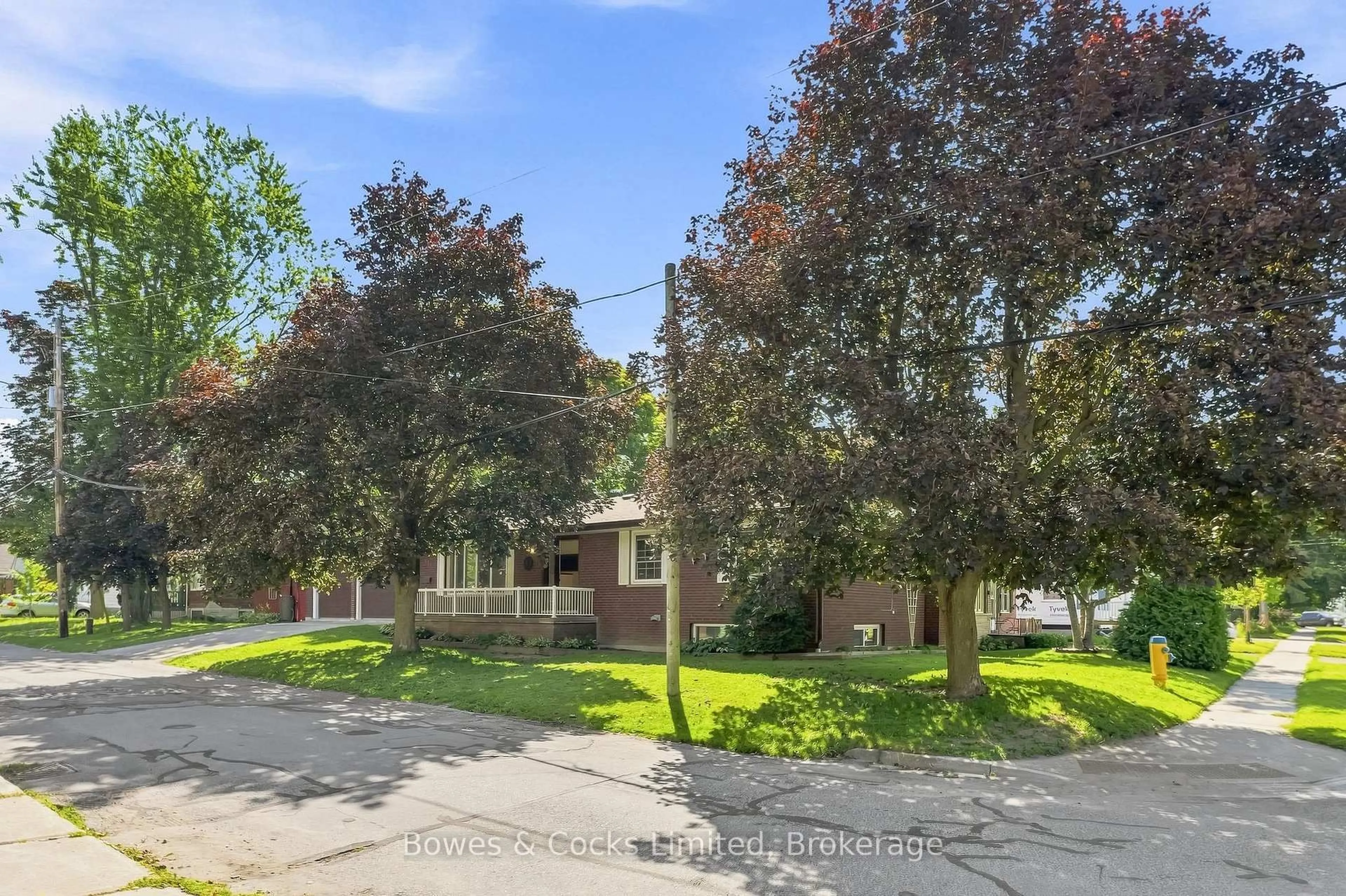 A pic from outside/outdoor area/front of a property/back of a property/a pic from drone, street for 687 Lundy's Lane, Peterborough Ontario K9J 4J9