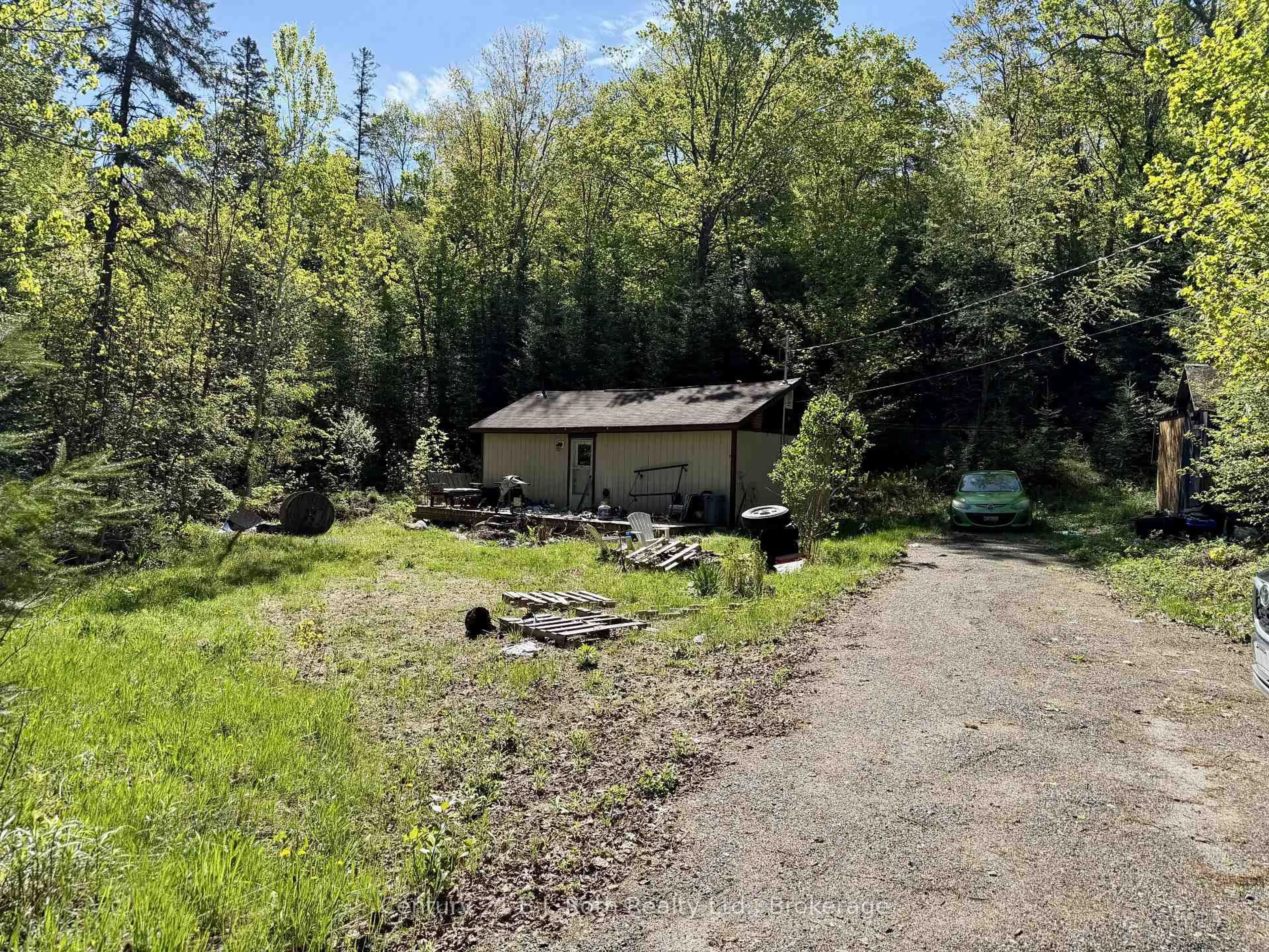 Shed for 1709 60 Highway, Huntsville Ontario P1H 1A2