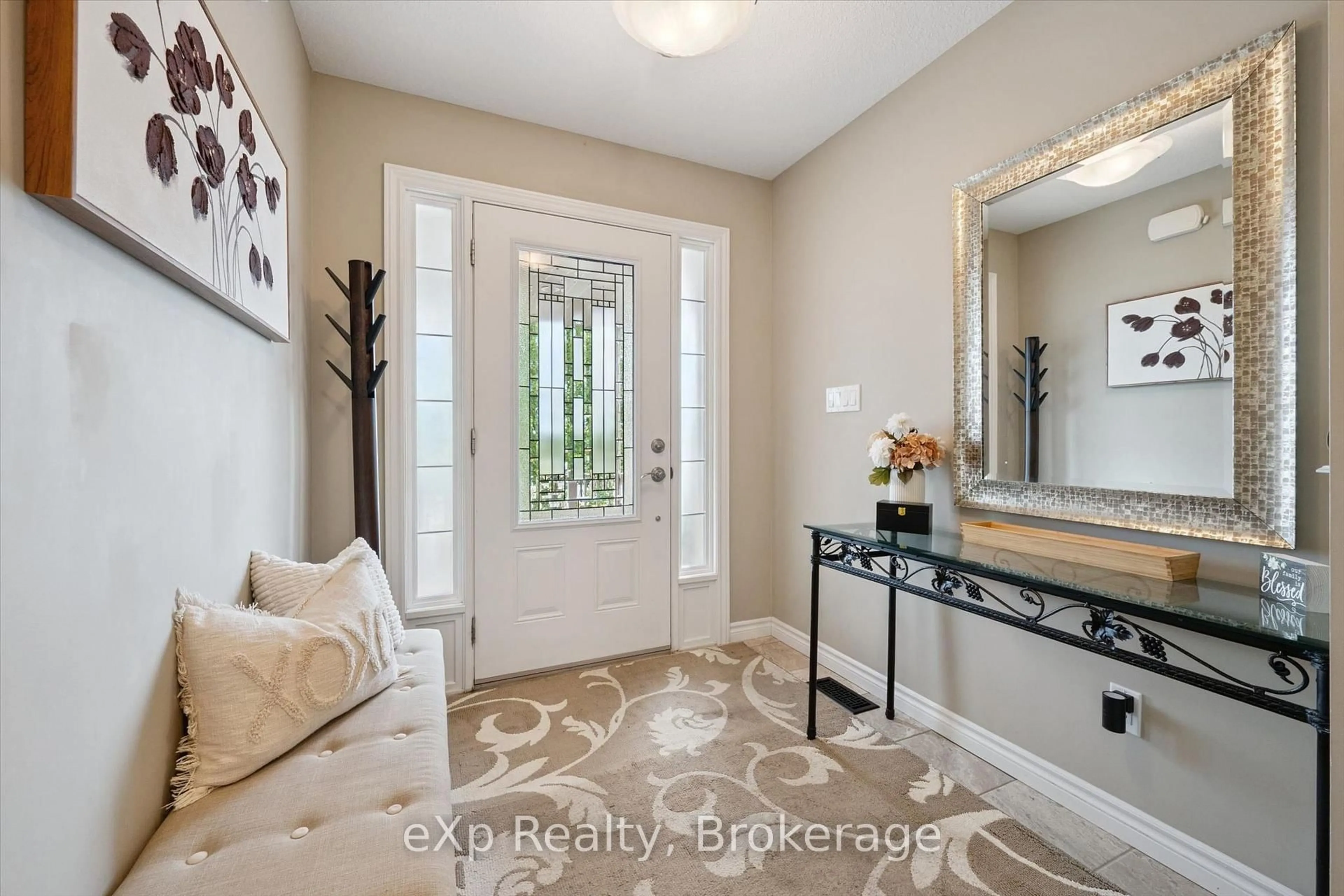 Indoor entryway for 43 Goldenview Dr, Guelph Ontario N1E 0M5