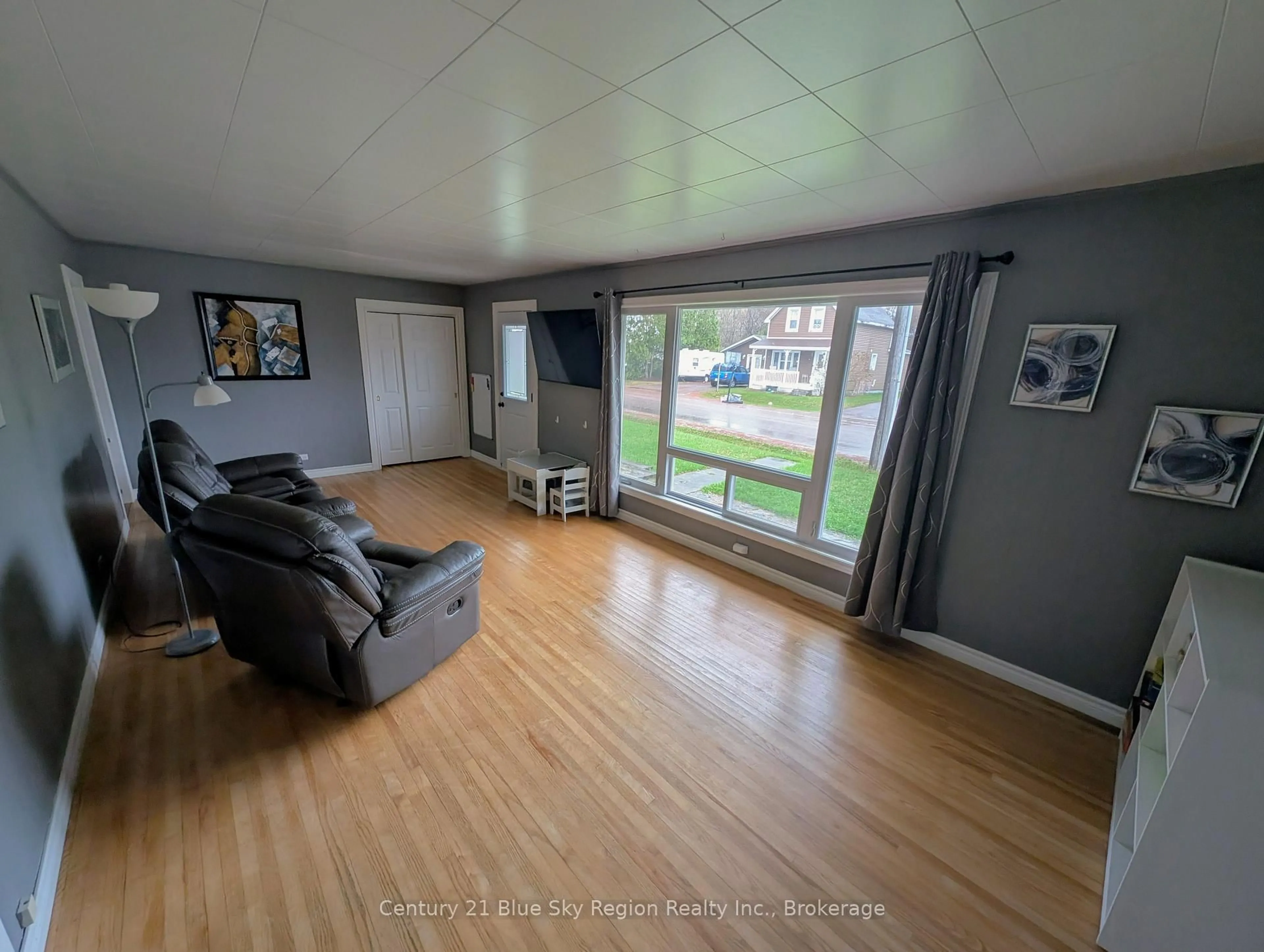 A pic of a room for 270 Belanger St, West Nipissing Ontario P2B 3B9
