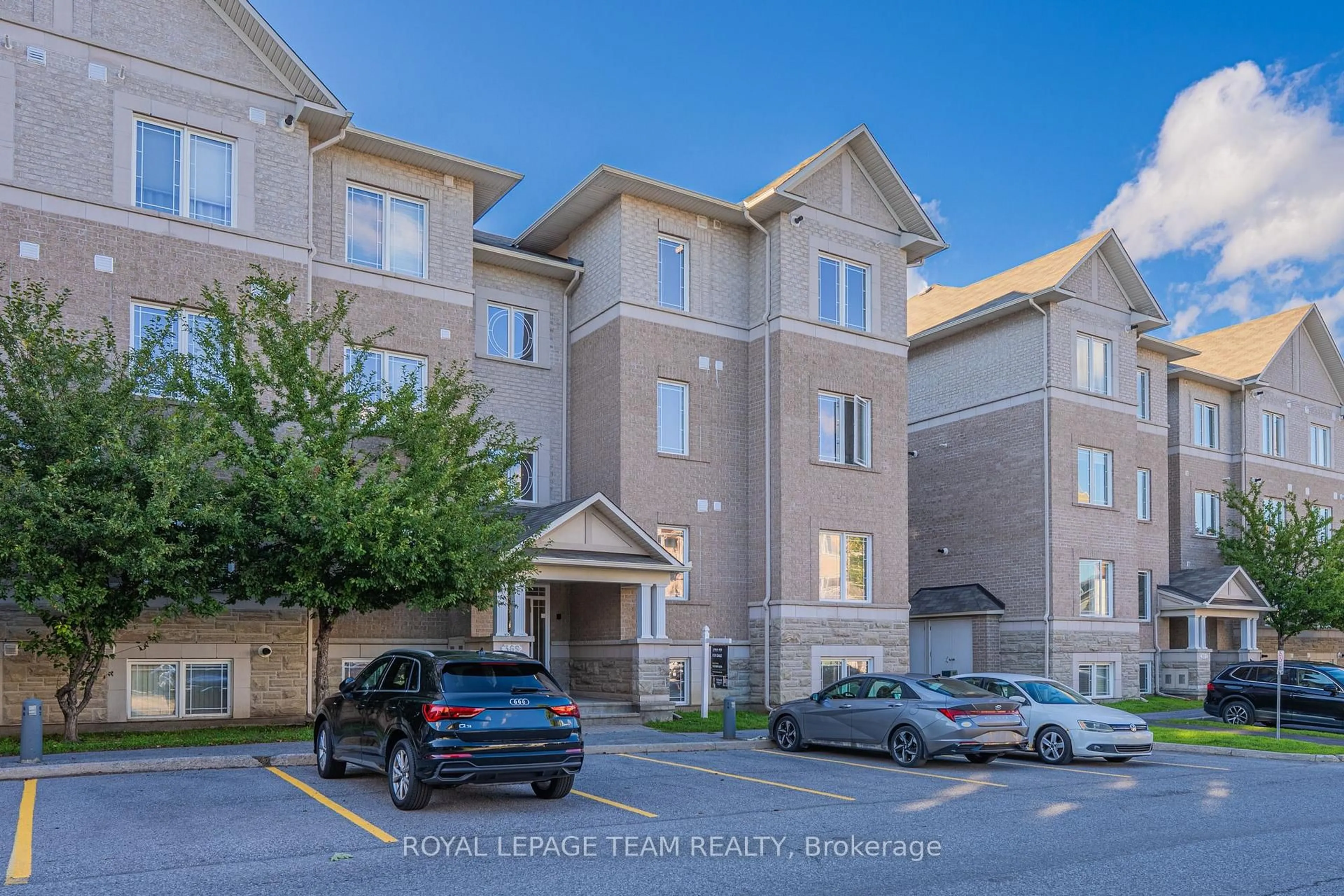A pic from outside/outdoor area/front of a property/back of a property/a pic from drone, street for 369 Paseo Private #2, Ottawa Ontario K2G 4N7