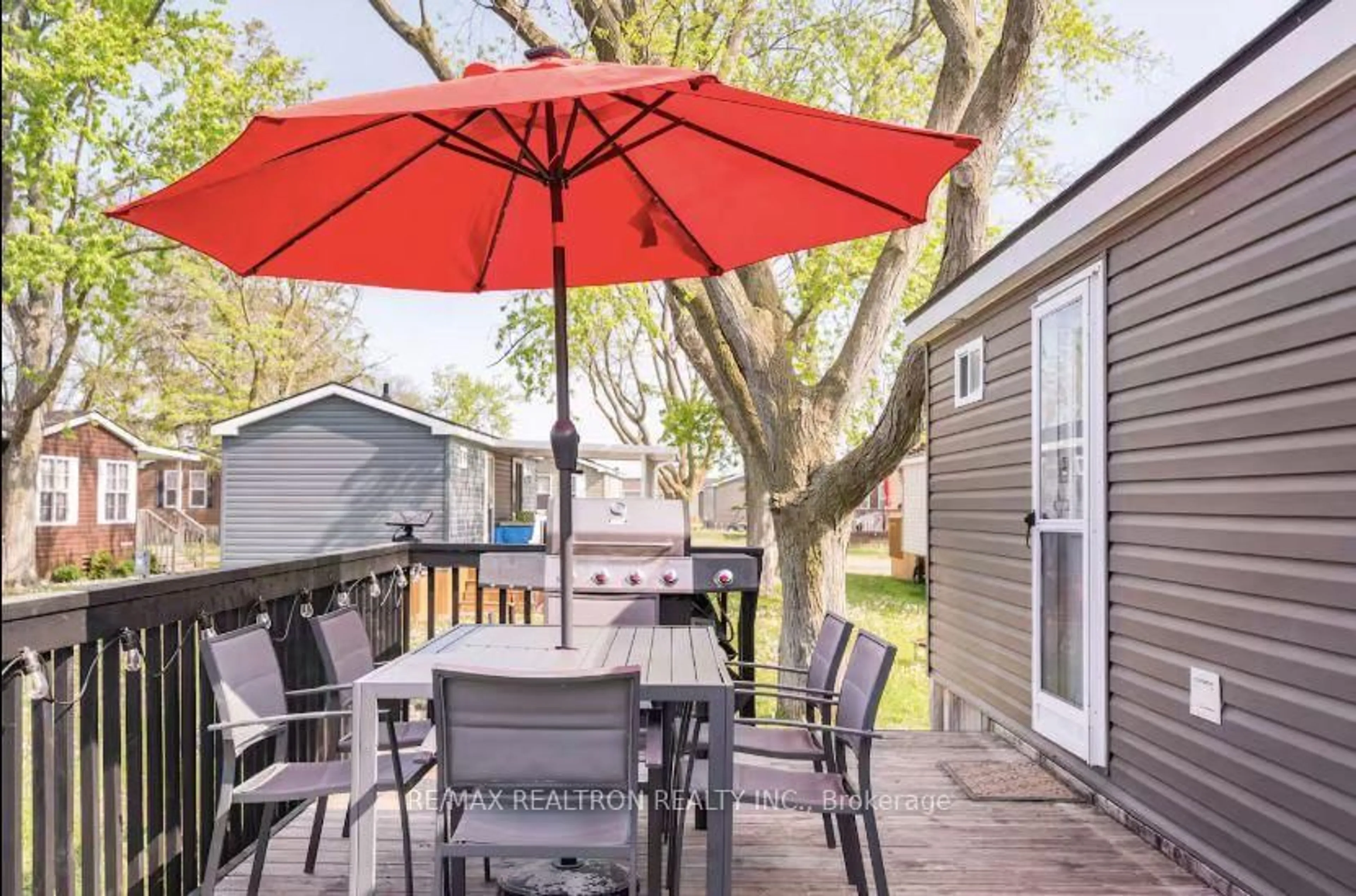 Patio, street for 1501 Line 8 Rd #234, Niagara-on-the-Lake Ontario L0S 1L0