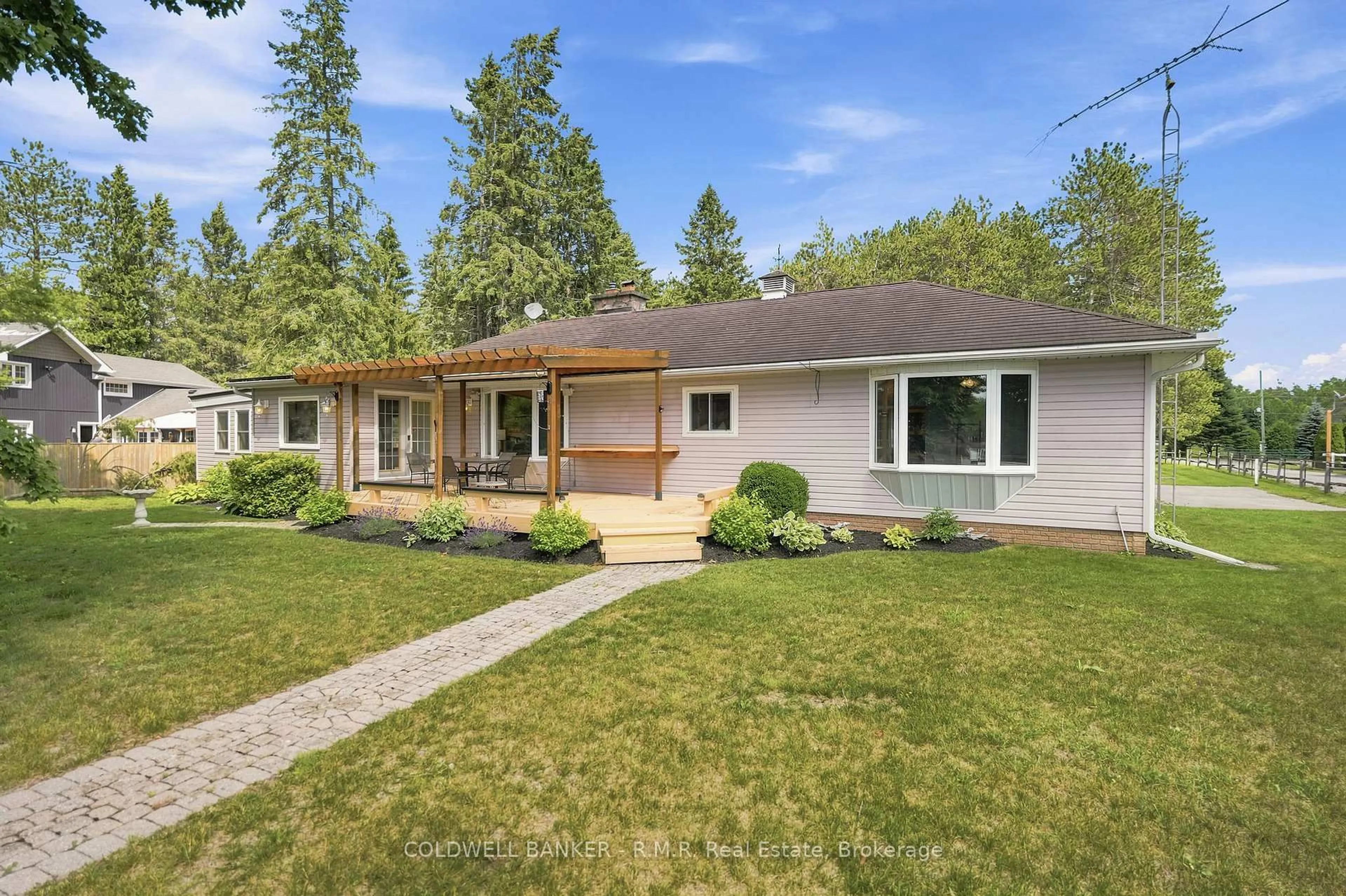 Home with vinyl exterior material, street for 33 Portage Rd, Kawartha Lakes Ontario K0M 2T0