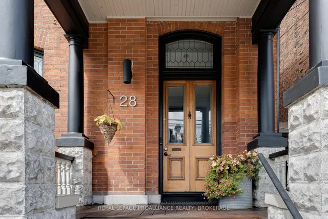 28 Wellington St, Kingston 2