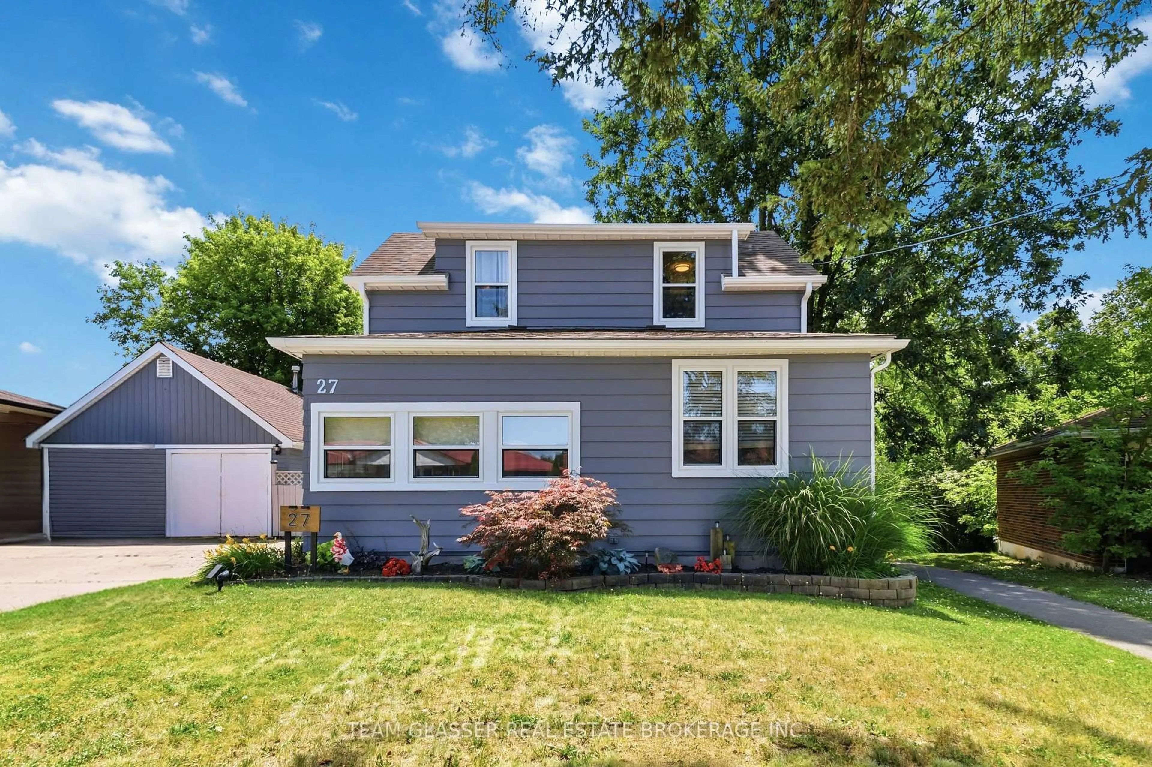 Home with vinyl exterior material, street for 27 DENGATE Cres, London East Ontario N5V 1V7