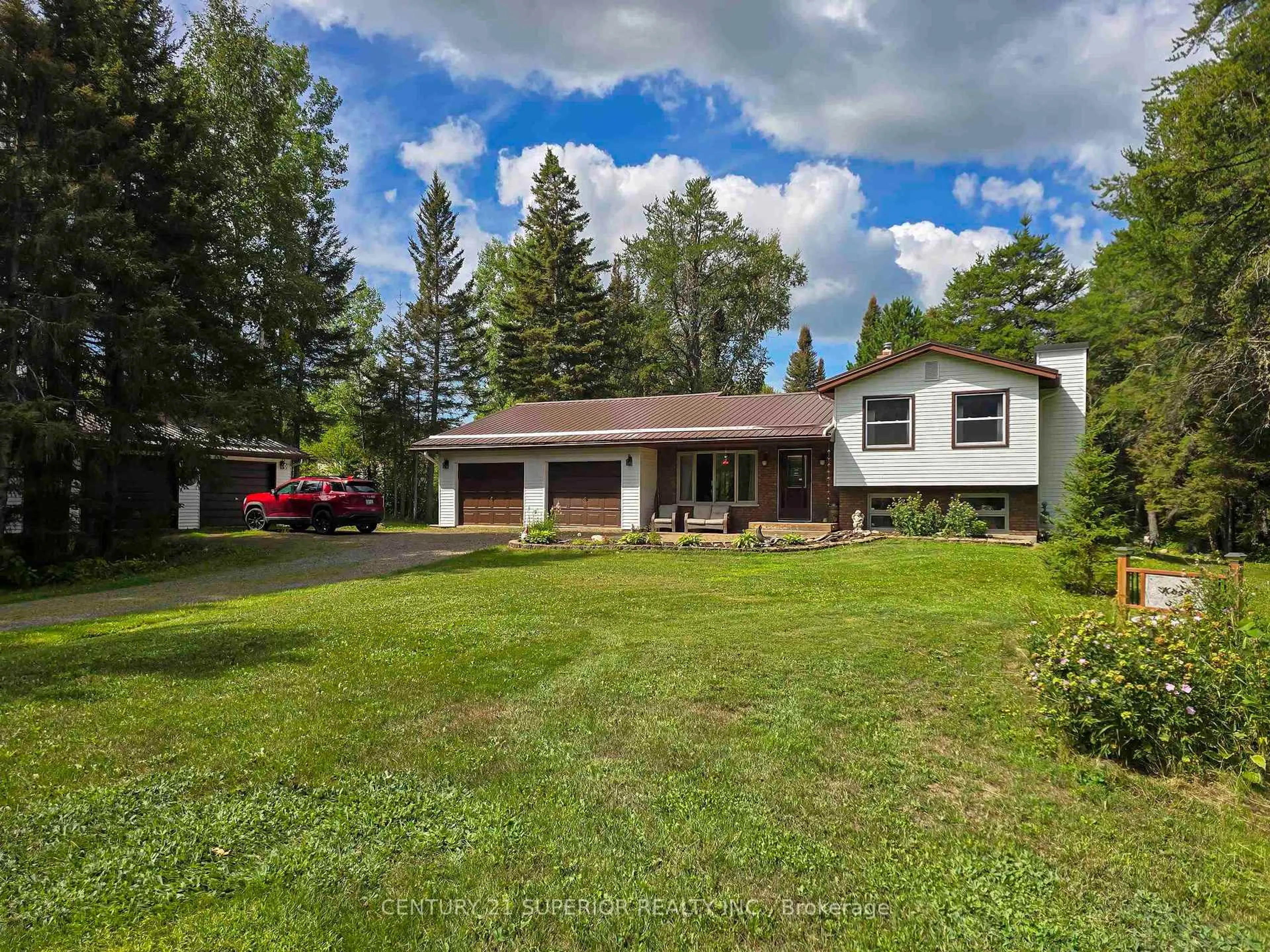 A pic from outside/outdoor area/front of a property/back of a property/a pic from drone, unknown for 4239 Coppin Road, Thunder Bay Ontario P7J 1A6