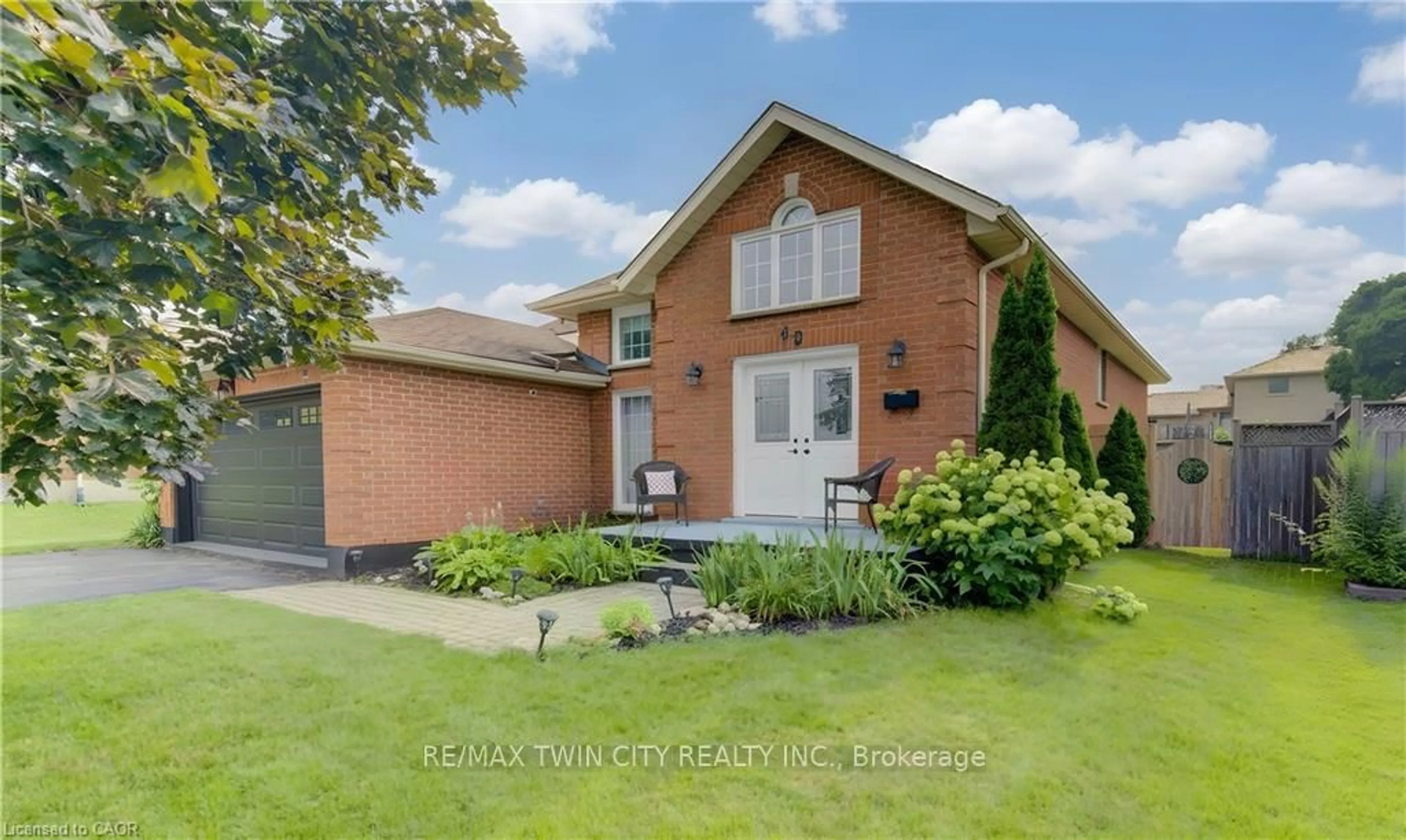 Home with brick exterior material, street for 49 KING WILLIAM St, Brant Ontario N0E 1N0