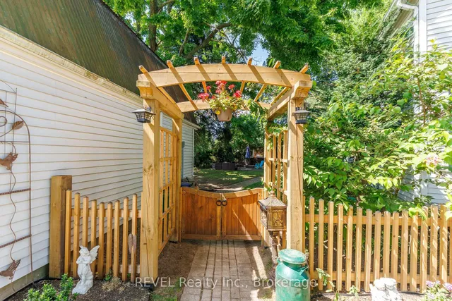 2791 NEPTUNE Cres, Niagara Falls 4