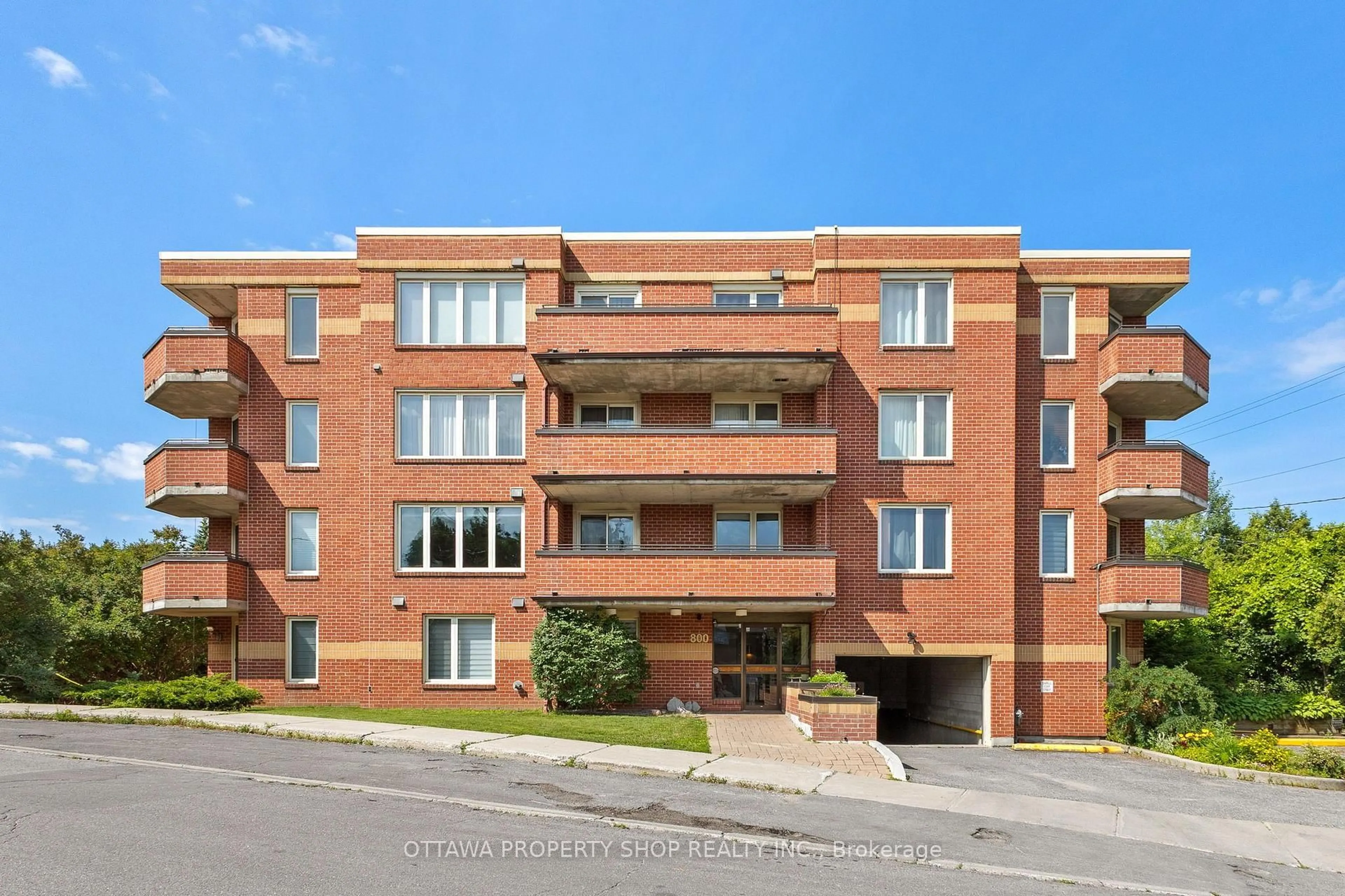 Unknown for 800 Mckellar Ave #204, Ottawa Ontario K2A 2X5