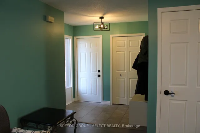 234 Parkview Dr, Strathroy-Caradoc 2