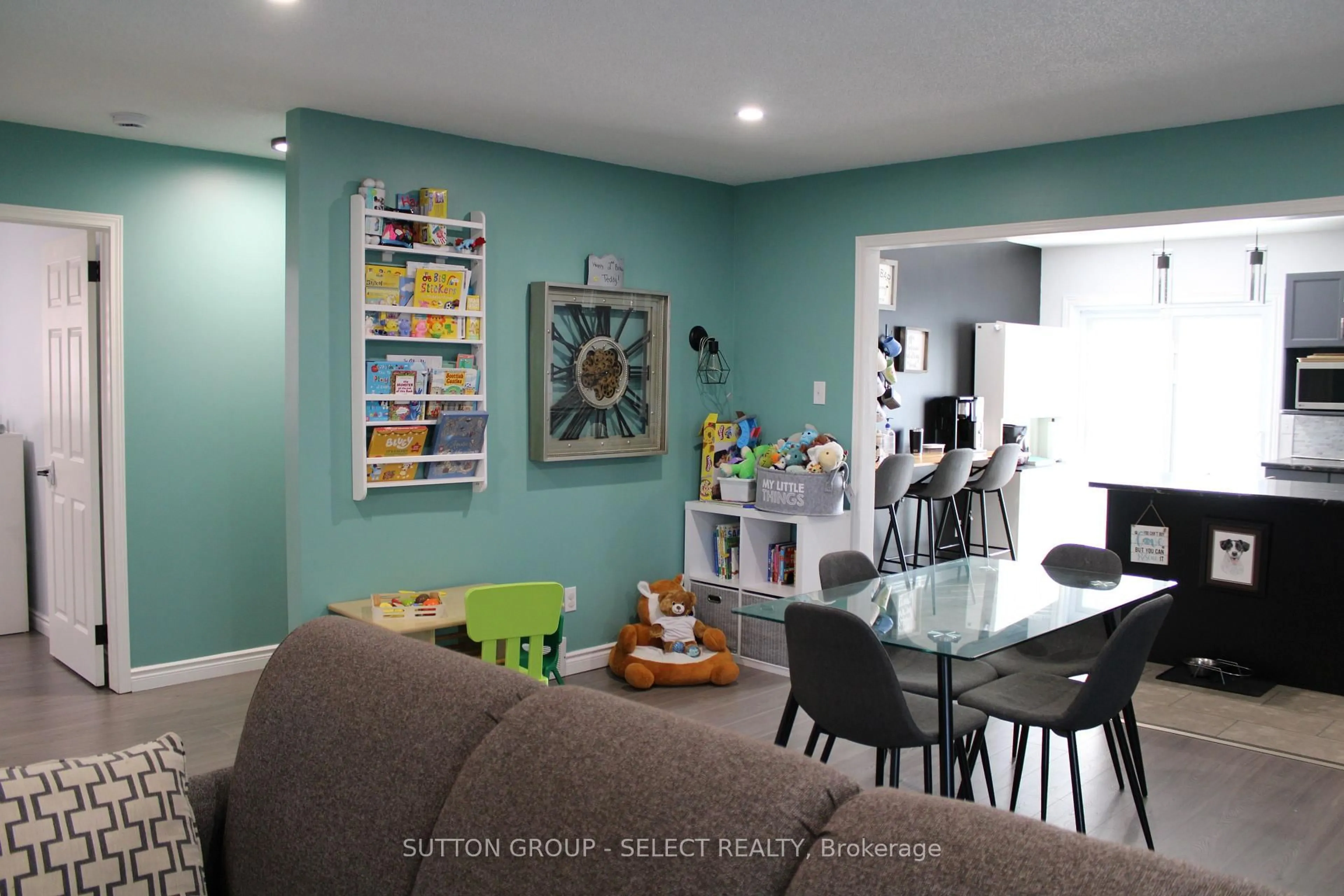Unknown for 234 Parkview Dr, Strathroy-Caradoc Ontario N7G 4C1