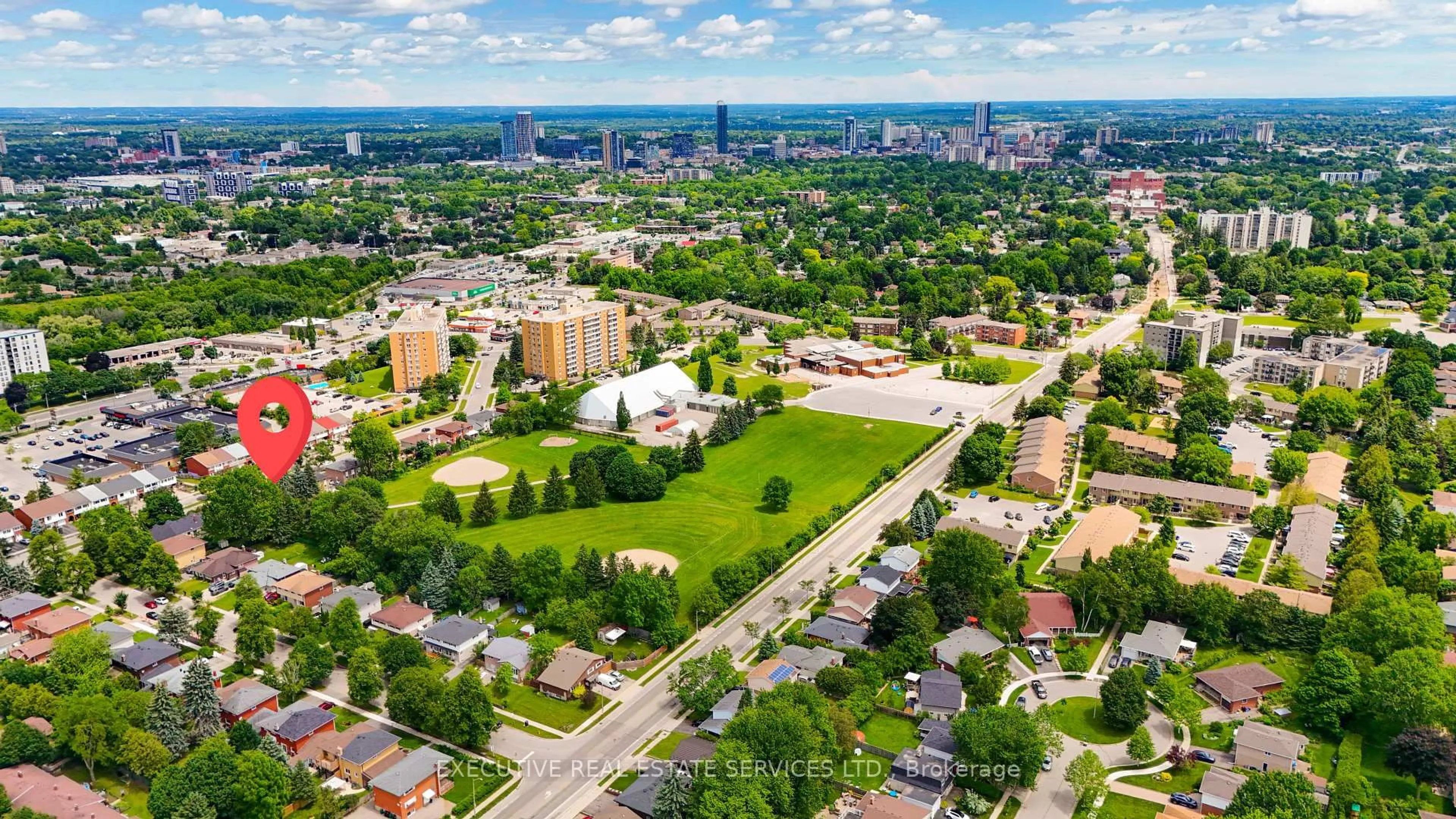A pic from outside/outdoor area/front of a property/back of a property/a pic from drone, street for 77 Overlea Dr, Kitchener Ontario N2M 1S9