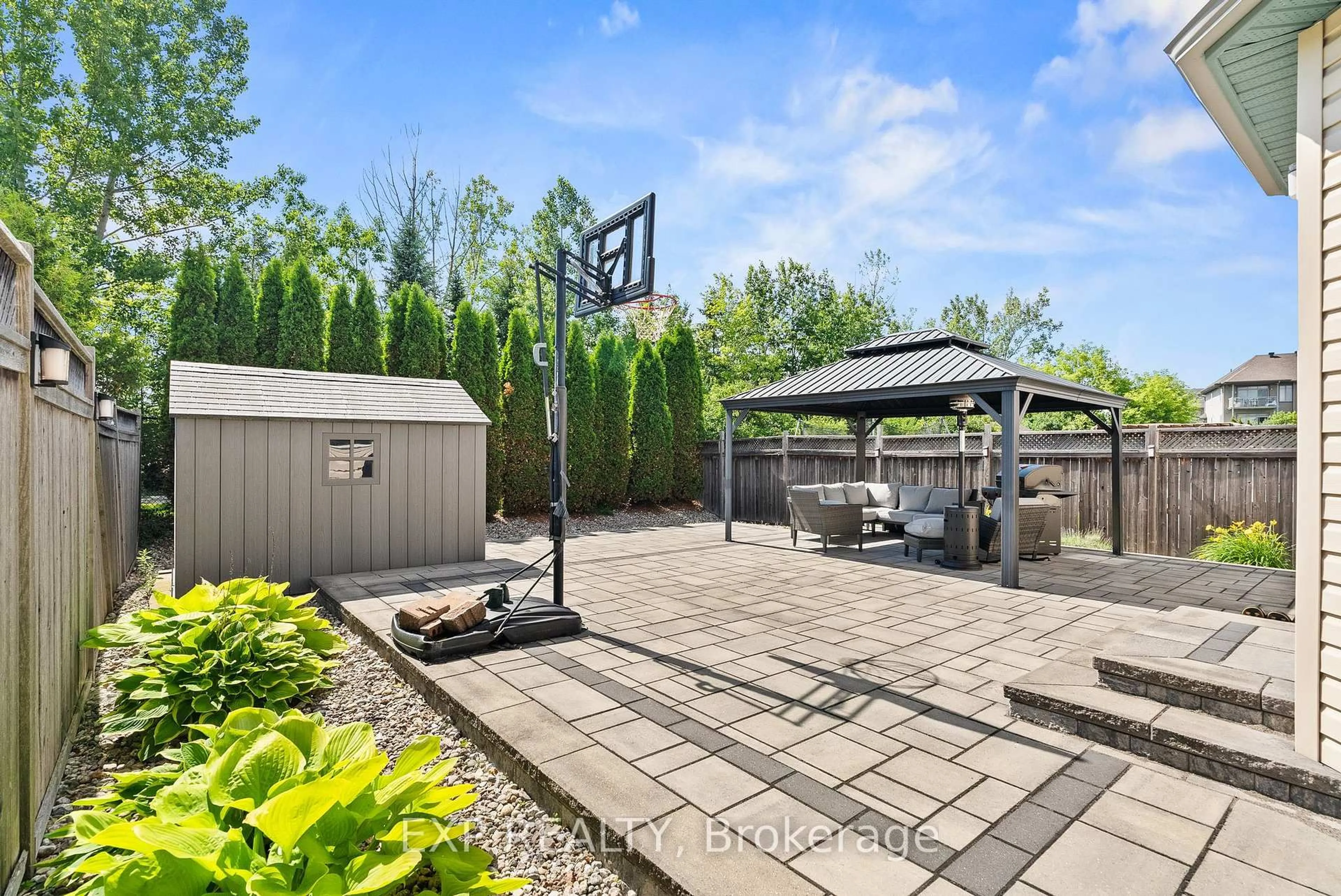 Patio, street for 112 Redcliff Ave, Ottawa Ontario K2J 5J7