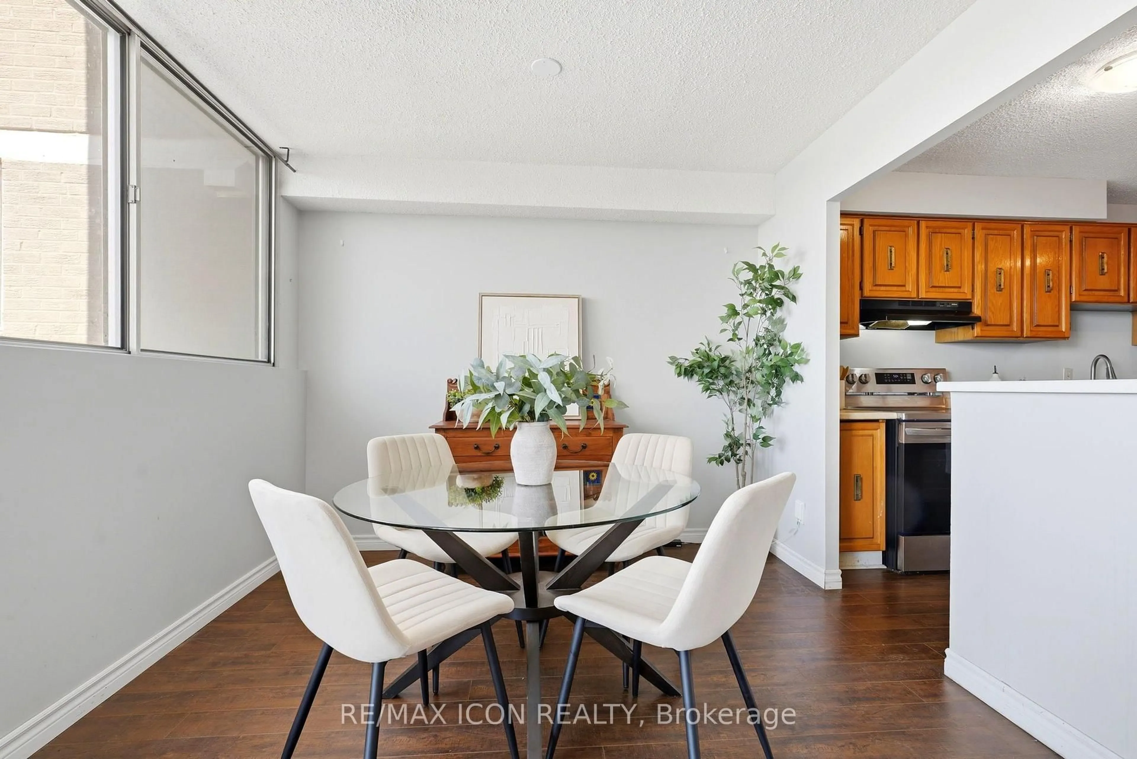 Dining room, unknown for 375 King St #708, Waterloo Ontario N2J 4L6