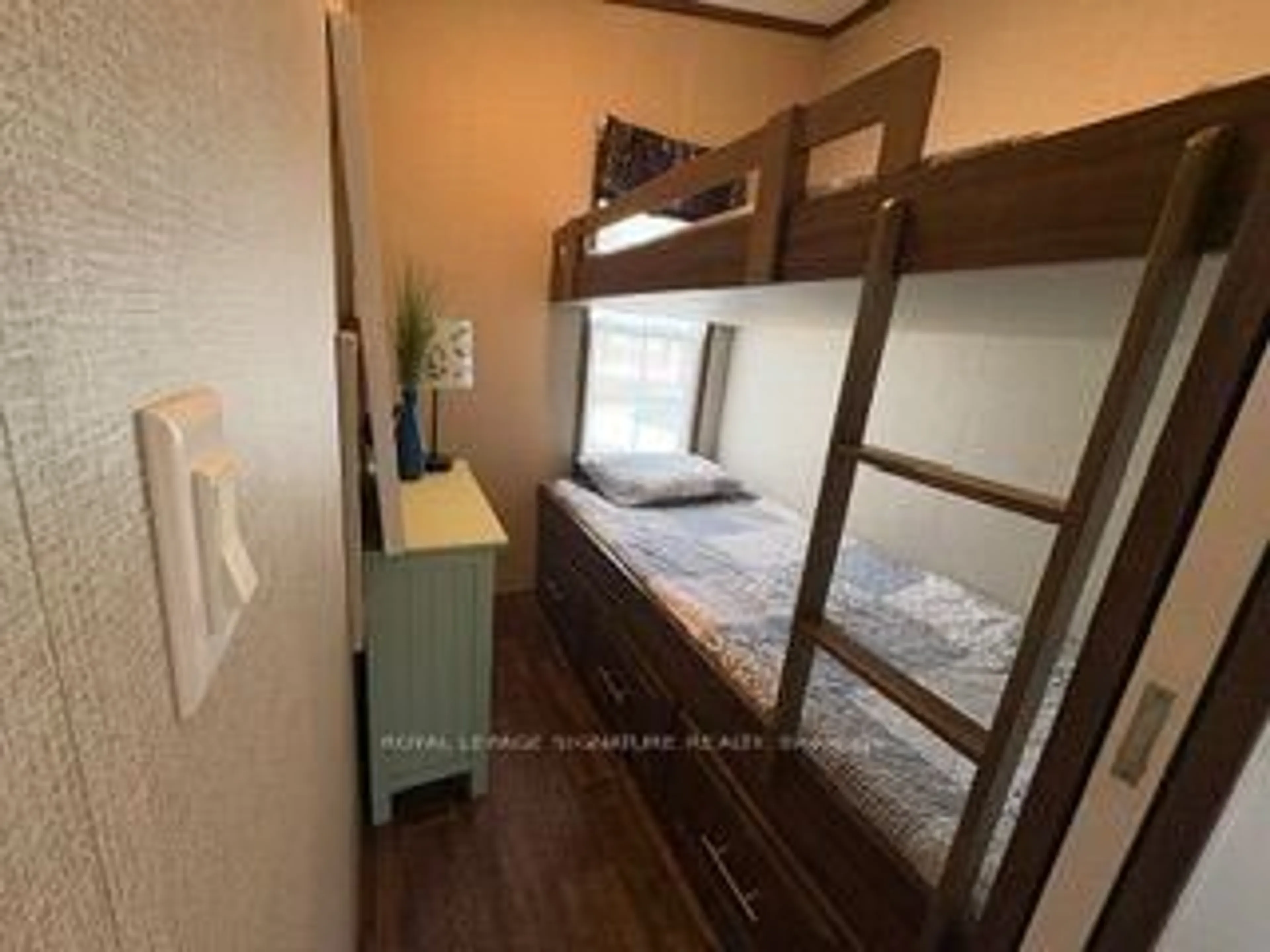 A pic of a room for 99 Forest Grve, Port Colborne Ontario L0S 1R0
