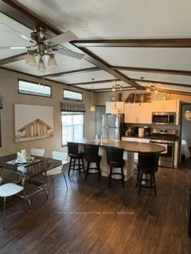 99 Forest Grve, Port Colborne 4