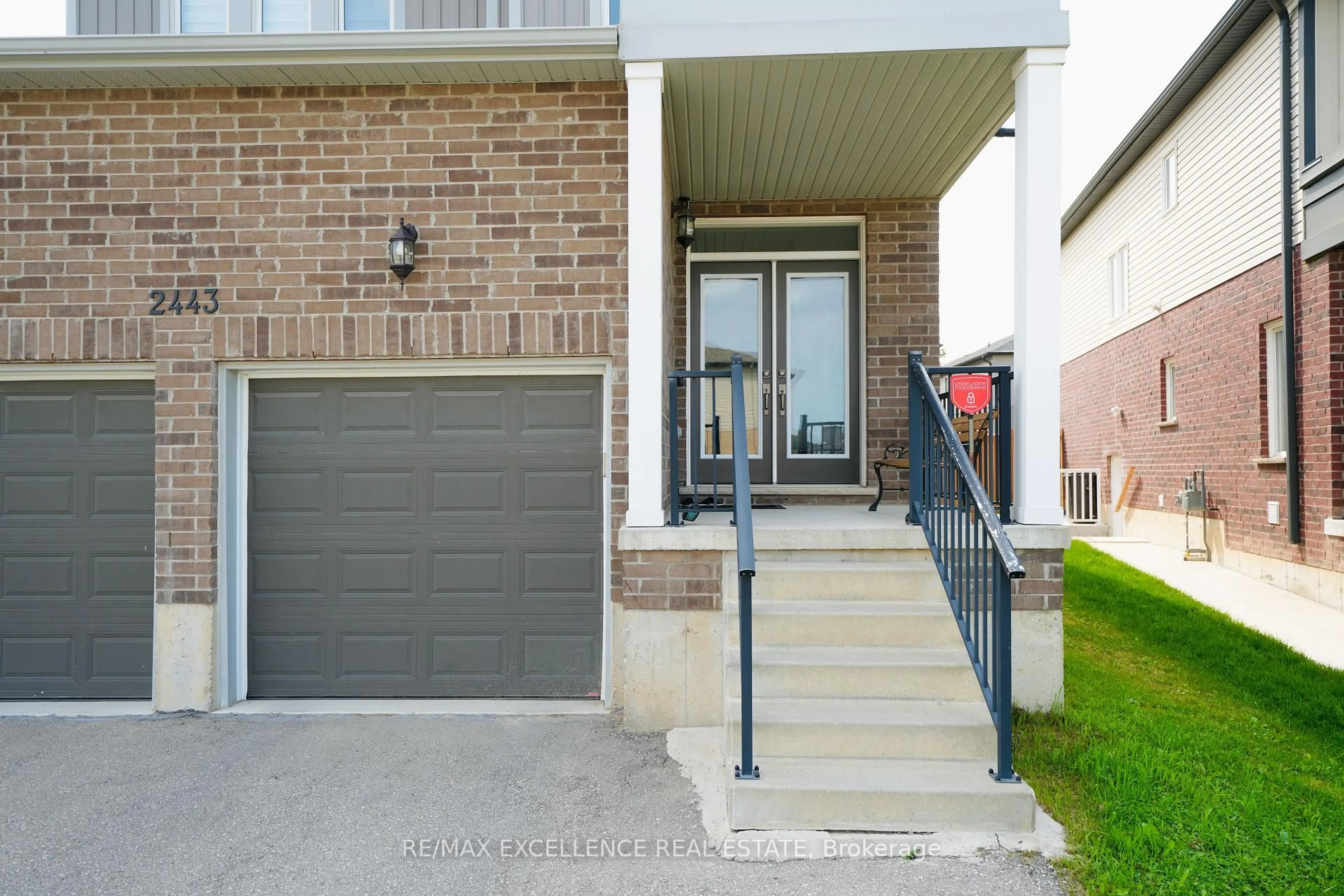 Unknown for 2443 Bennett Cross, London South Ontario N6M 0G6