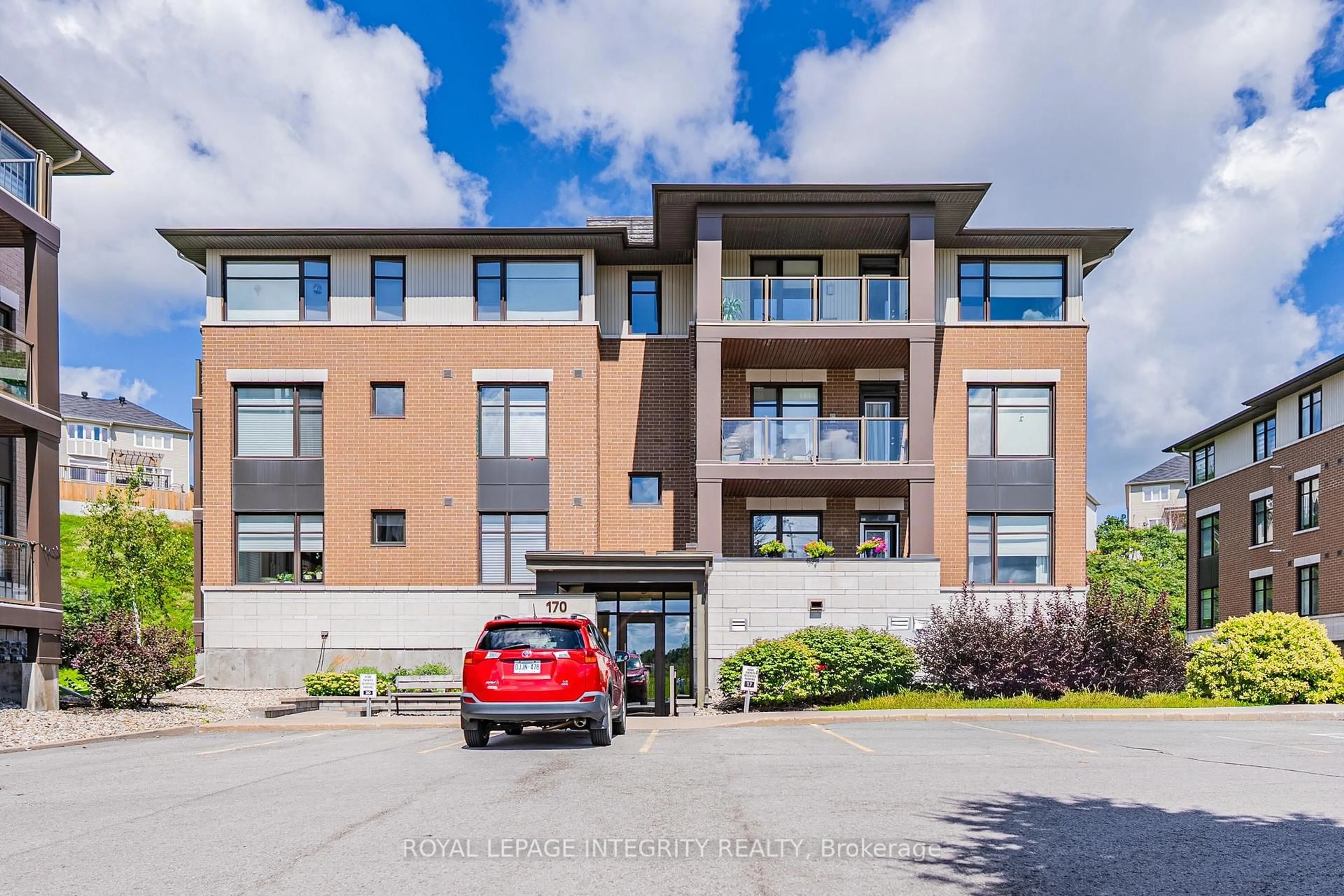 Unknown for 170 GUELPH Private #303, Ottawa Ontario K2T 0J5