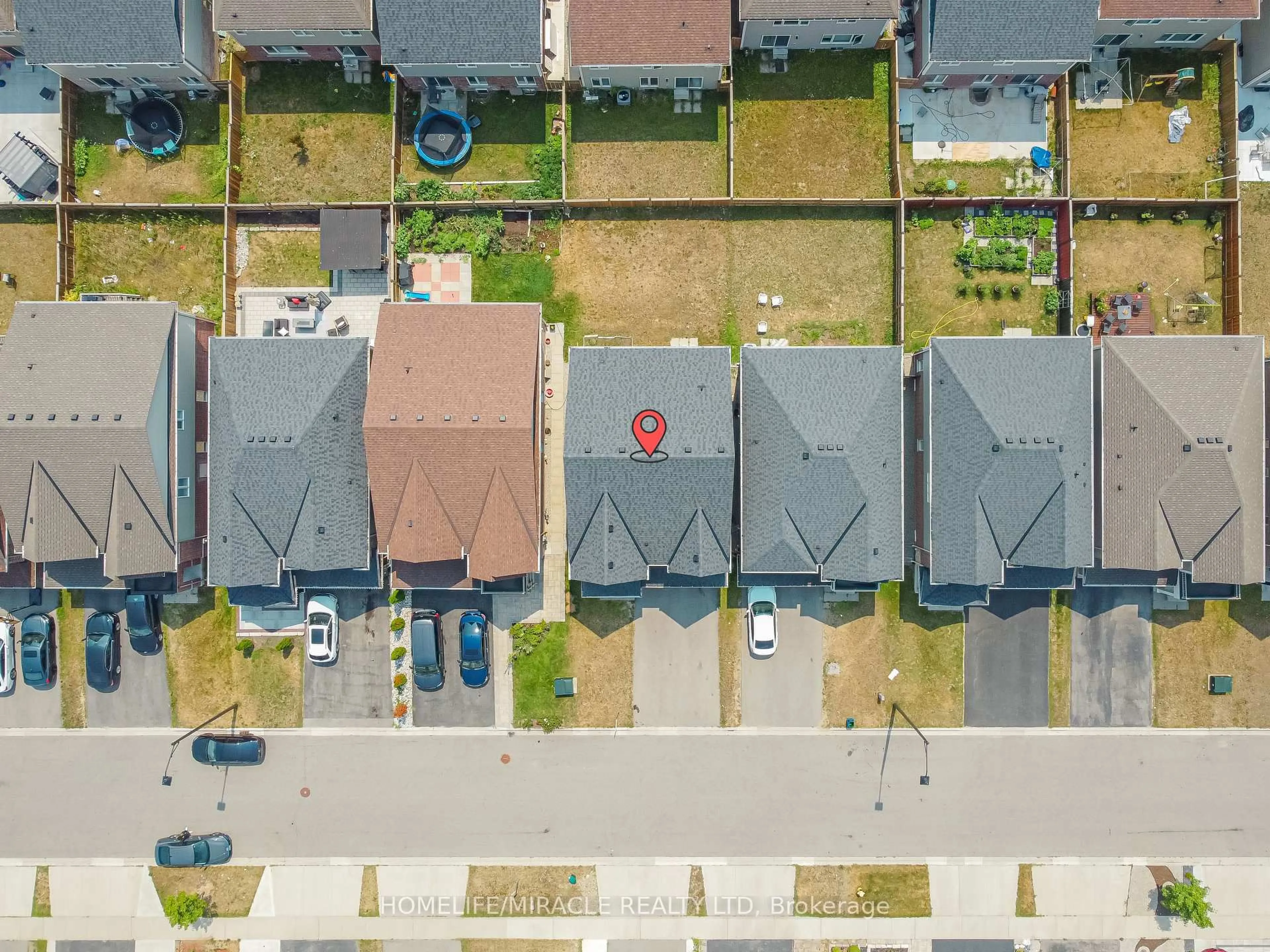 A pic from outside/outdoor area/front of a property/back of a property/a pic from drone, street for 24 Weatherall Ave, Cambridge Ontario N3H 0C4
