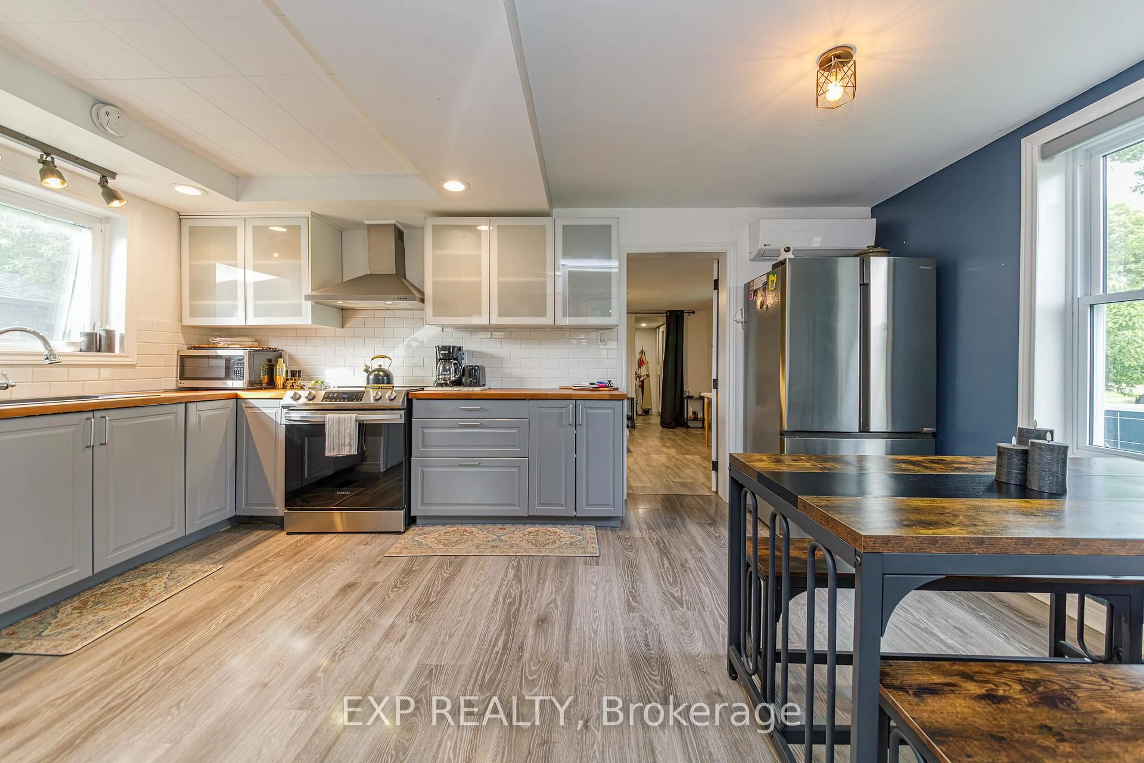 Open concept kitchen, unknown for 22 St Johns Way, Arnprior Ontario K7S 2B8
