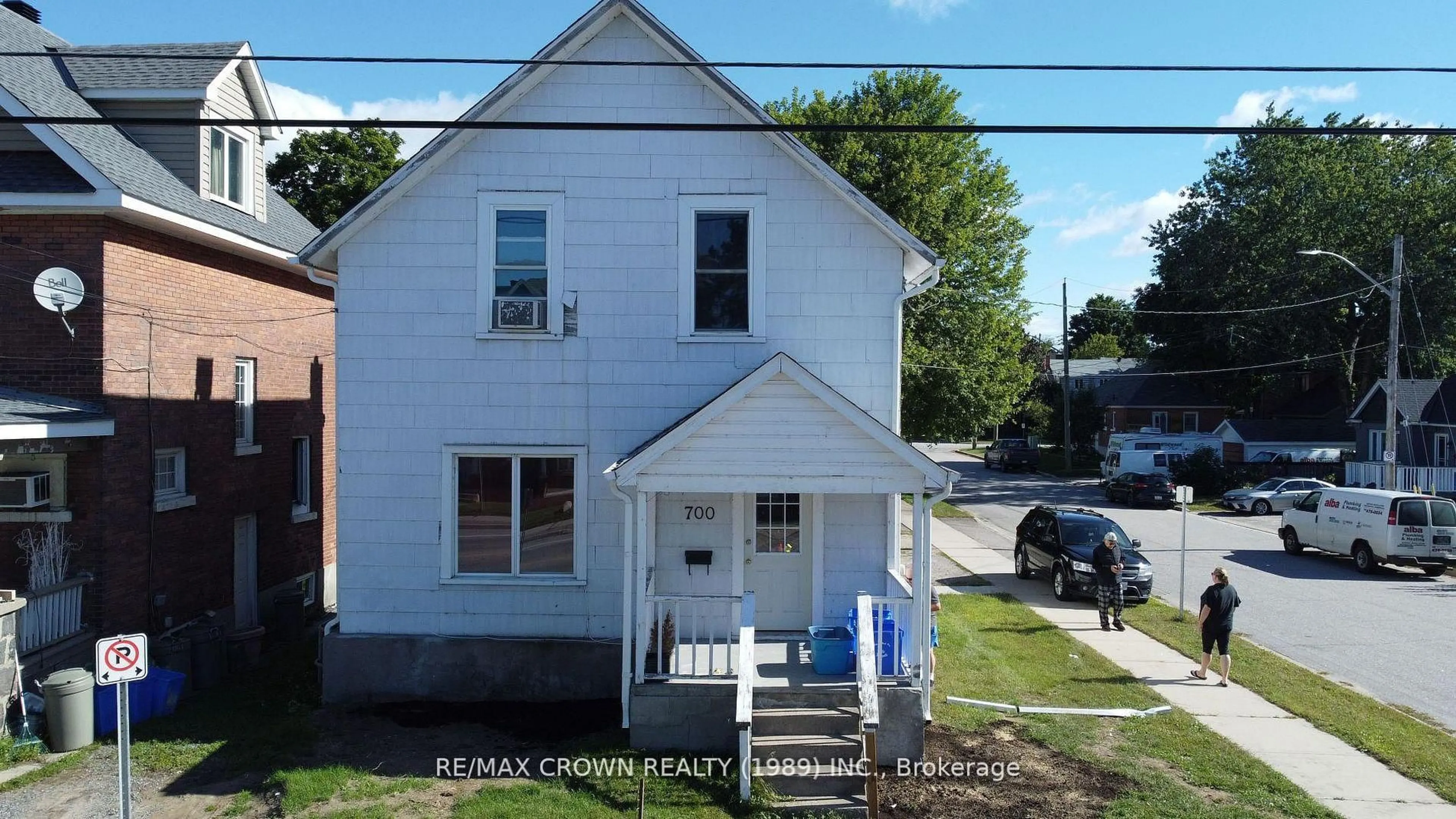 A pic from outside/outdoor area/front of a property/back of a property/a pic from drone, street for 700 Main St, North Bay Ontario P1B 2V7