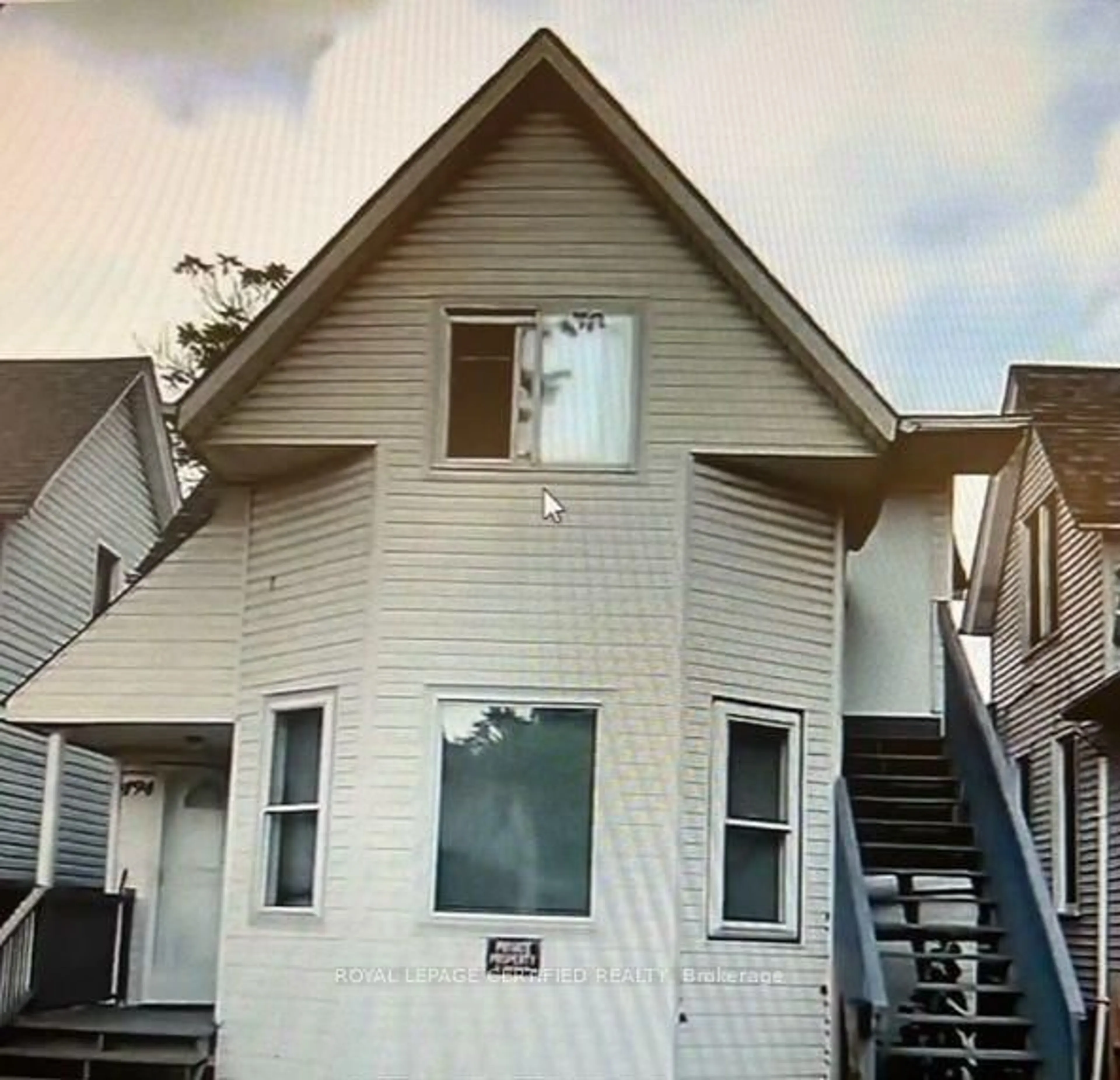 Unknown for 494 Church St, Windsor Ontario N9A 4S9