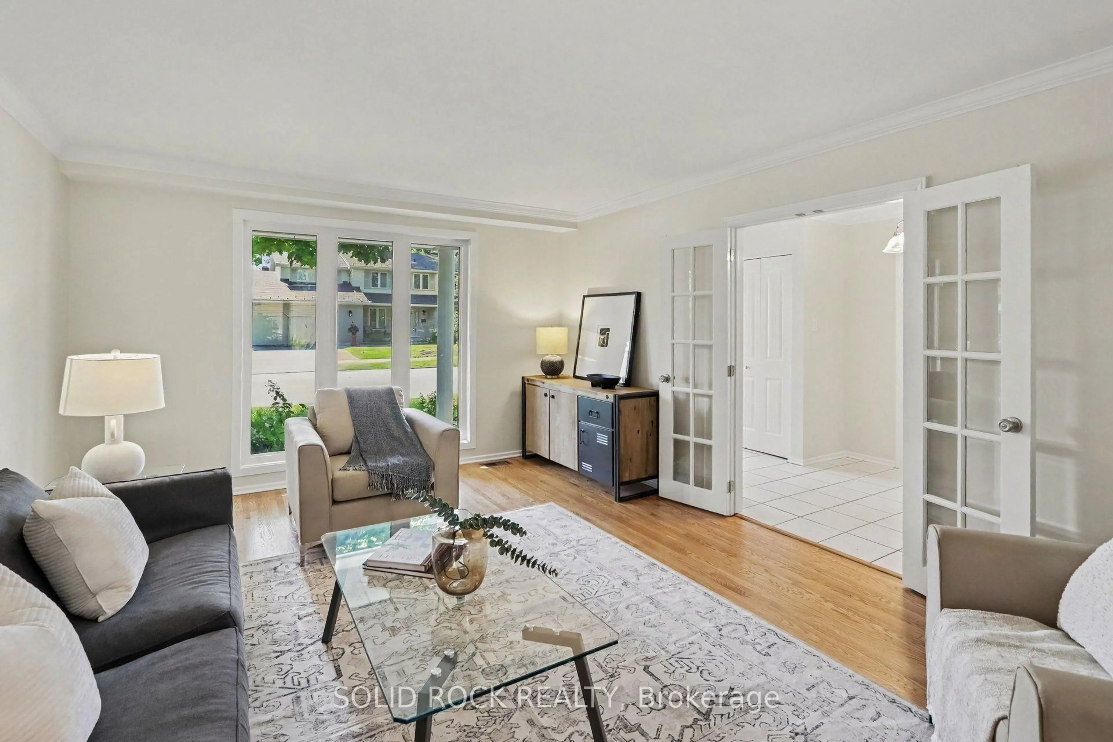 Living room with furniture, unknown for 1599 Featherston Dr, Ottawa Ontario K1H 6N9