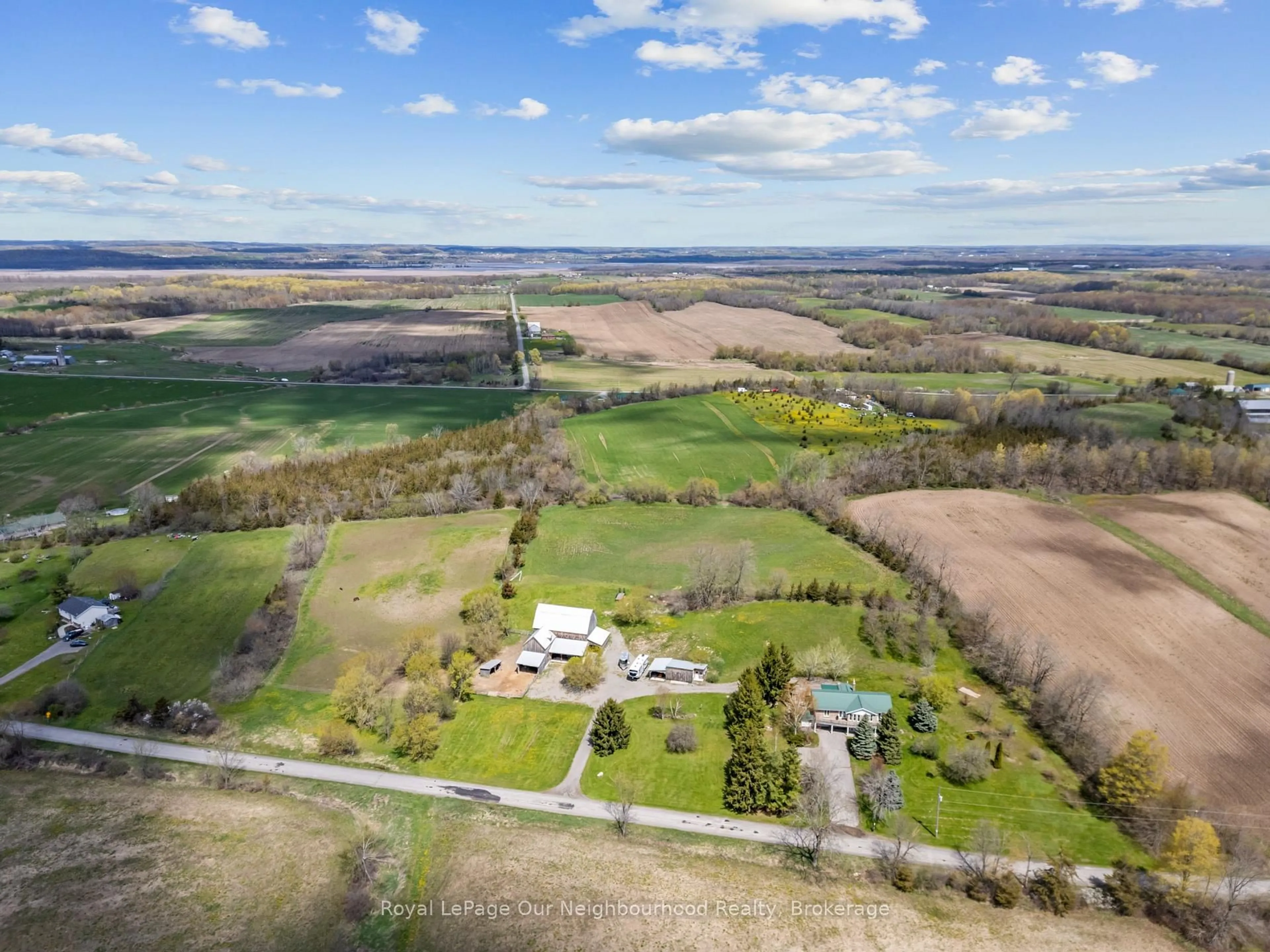 A pic from outside/outdoor area/front of a property/back of a property/a pic from drone, unknown for 504 Wiley Rd, Quinte West Ontario K0K 3M0