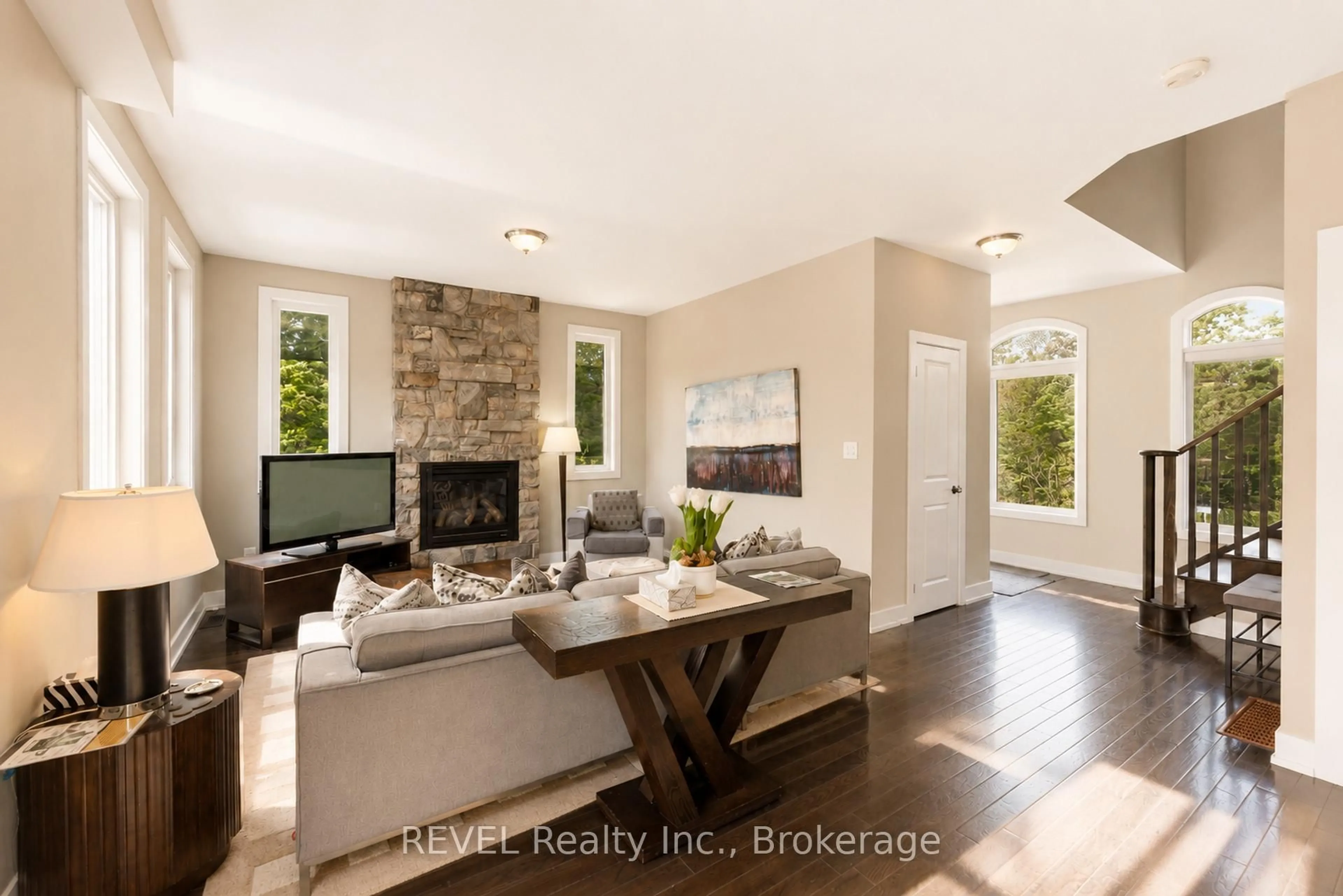 Unknown for 67 Rockmount Cres, Gravenhurst Ontario P1P 0A6